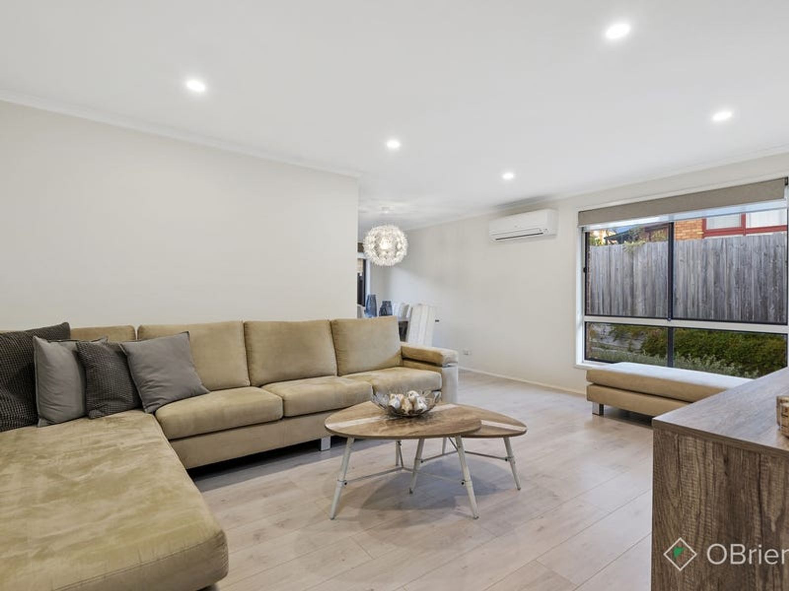 38 Monteith Crescent, Endeavour Hills, VIC 3802, Endeavour Hills - Thumbnail 3