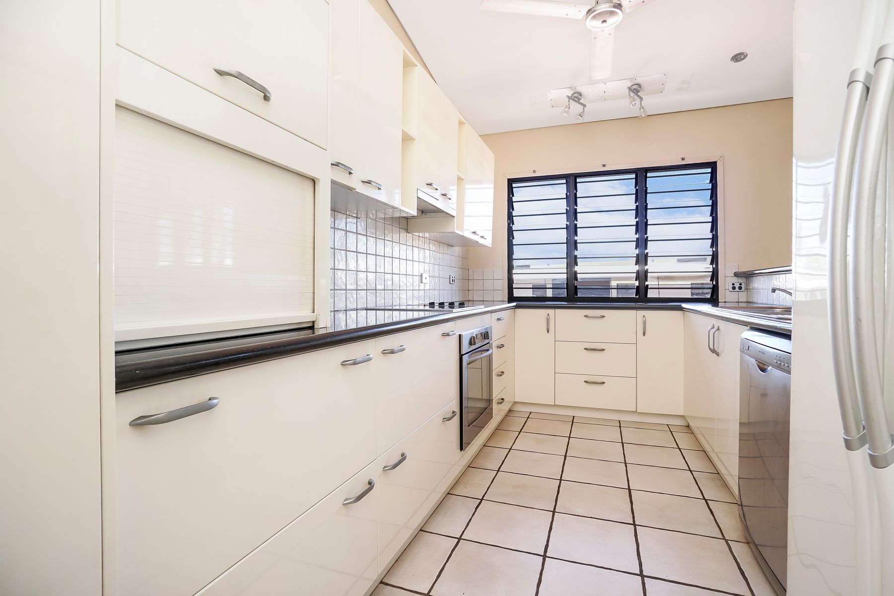 4/6 Stoddart Drive, Bayview, NT 0820, Bayview - Thumbnail 2