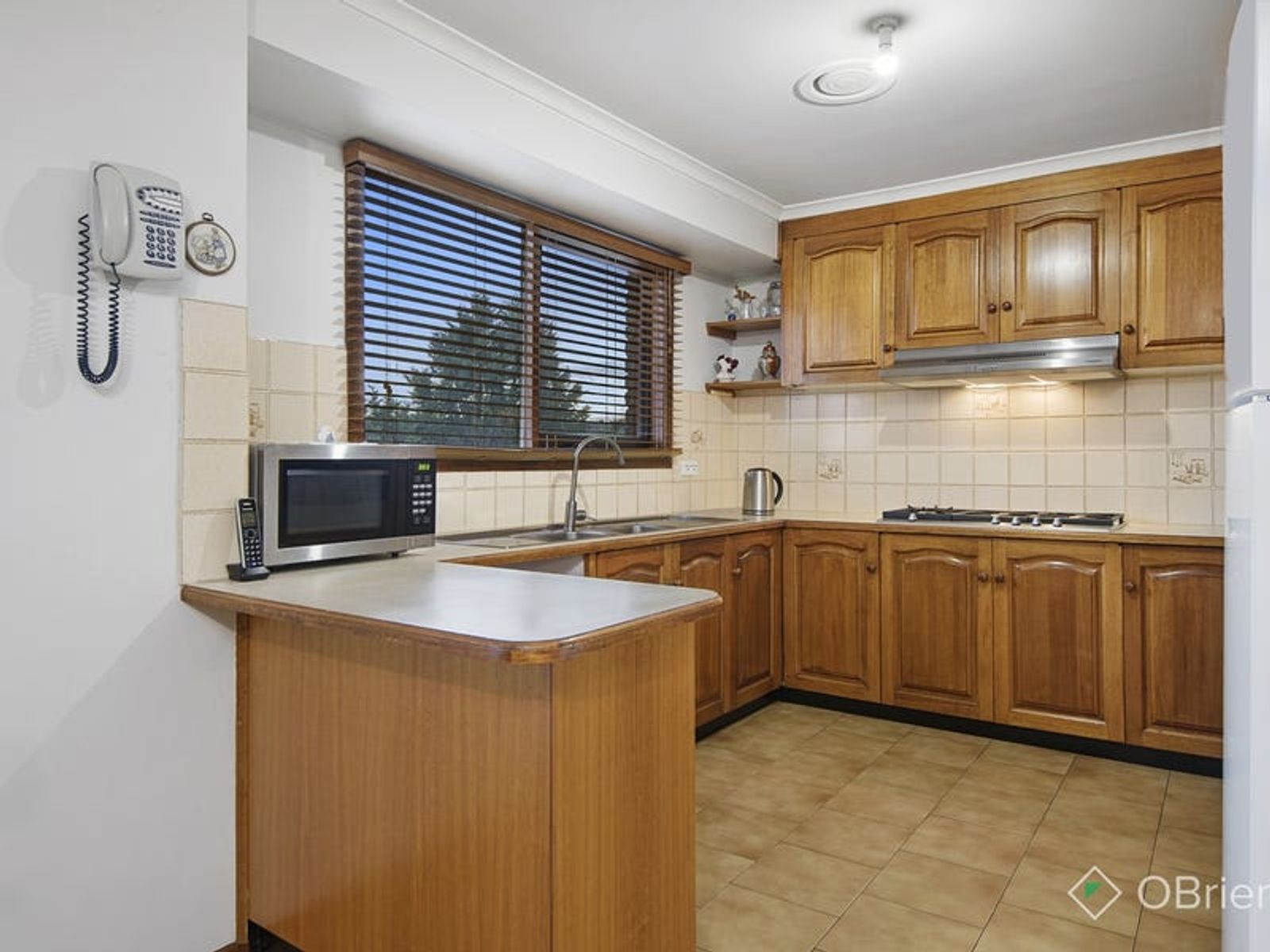 11 Preston Avenue, Endeavour Hills, VIC 3802, Endeavour Hills - Thumbnail 3