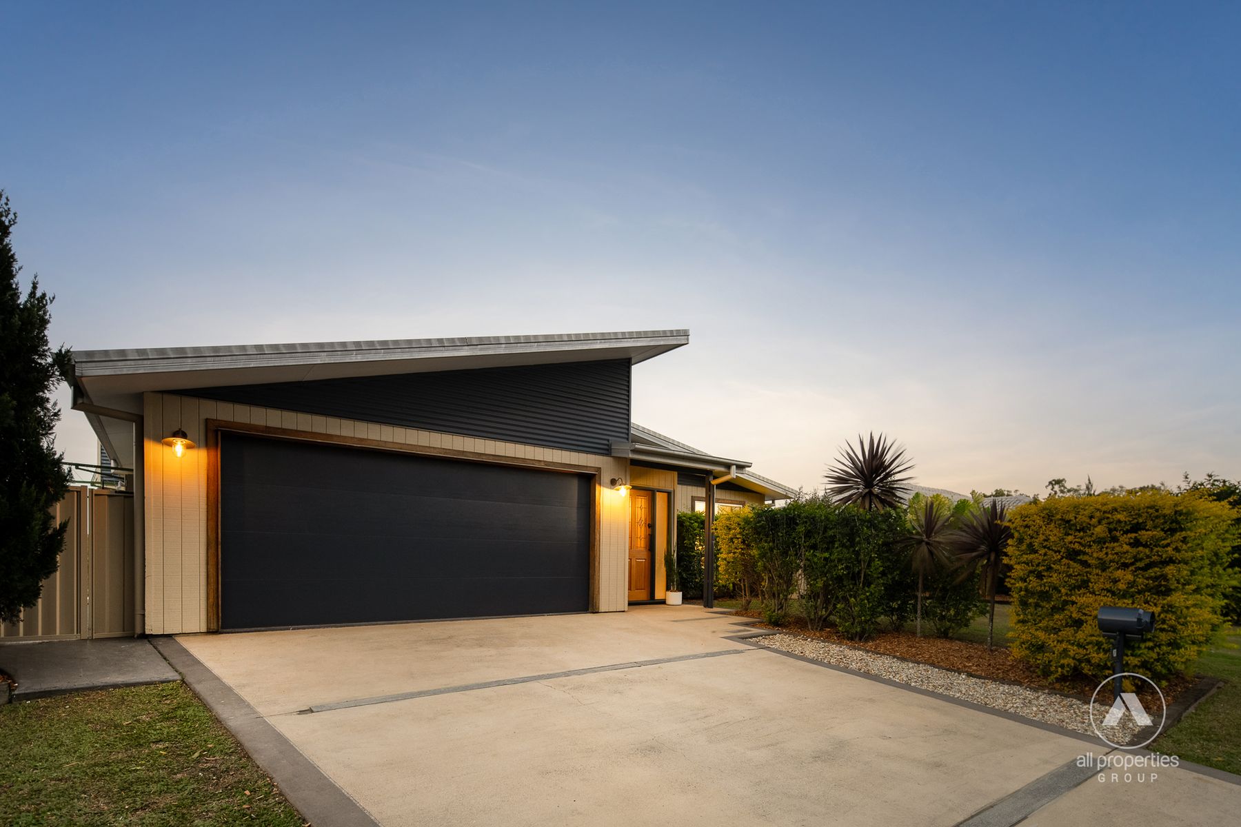 61 Stanfield Drive, Upper Coomera QLD 4209, Upper Coomera - Thumbnail 3