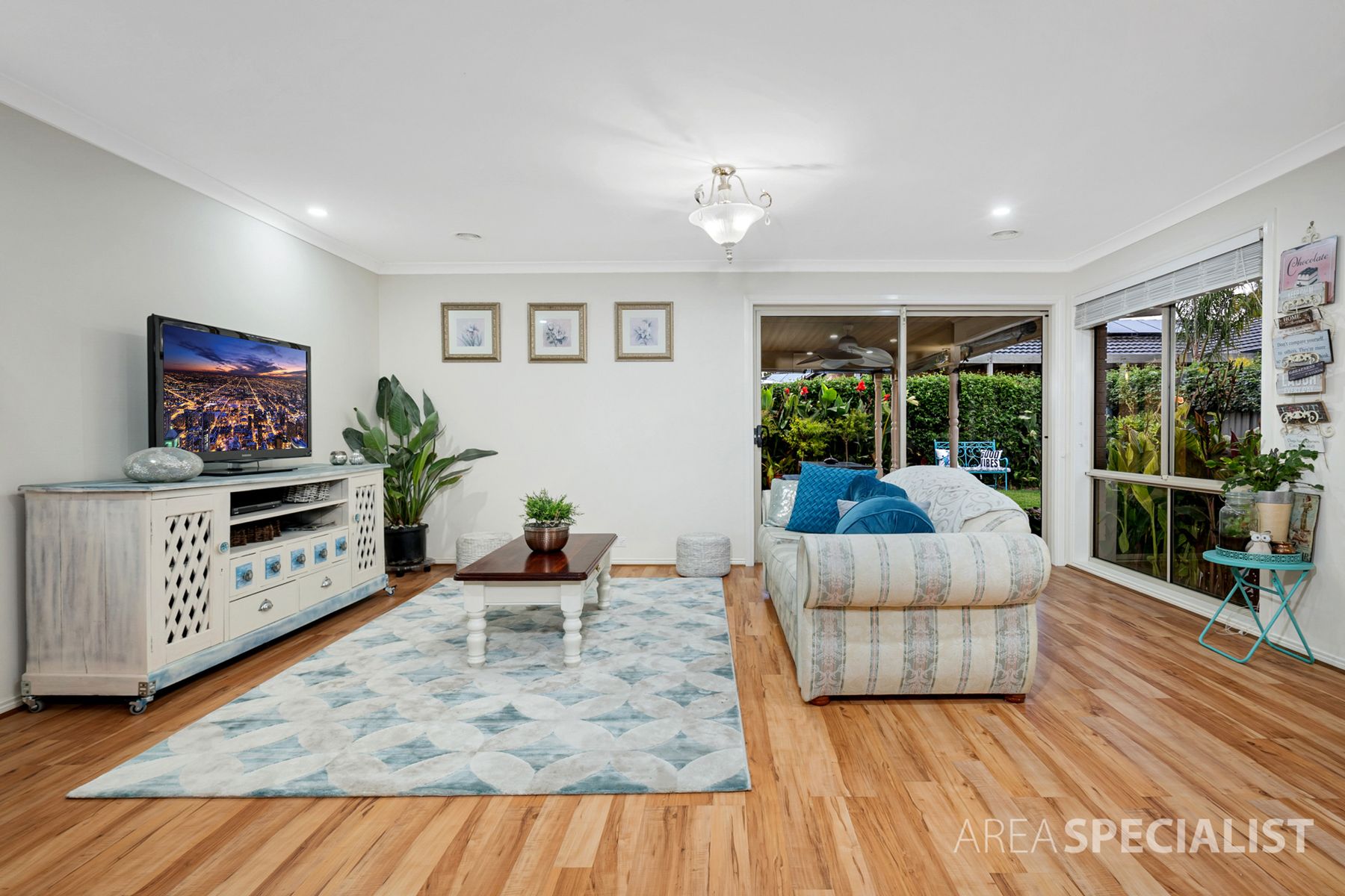 57 Tyndall Street, Cranbourne East, VIC 3977, Cranbourne East - Thumbnail 4