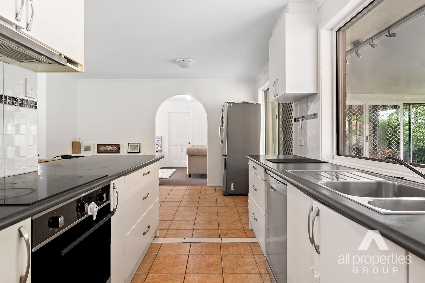 21 Hughes Street, Browns Plains QLD 4118, Browns Plains - Thumbnail 2