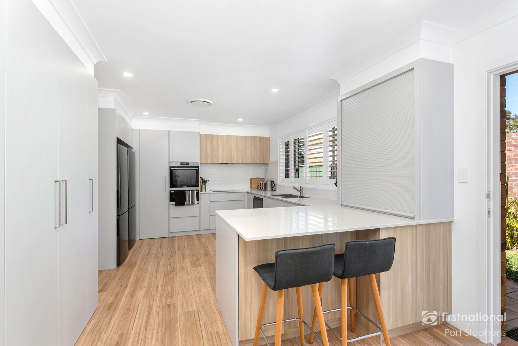 9 Bagnall Avenue, Soldiers Point NSW 2317, Salamander Bay - Thumbnail 4