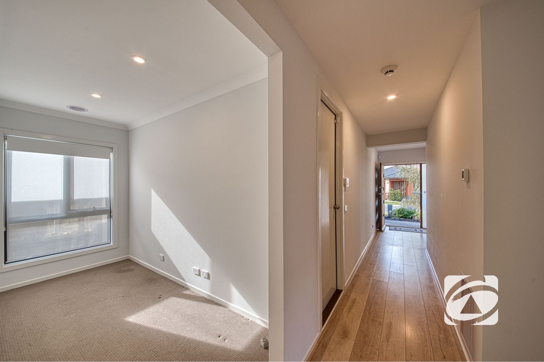 6 Anvil Way, Clyde North VIC 3978, Clyde North - Thumbnail 6