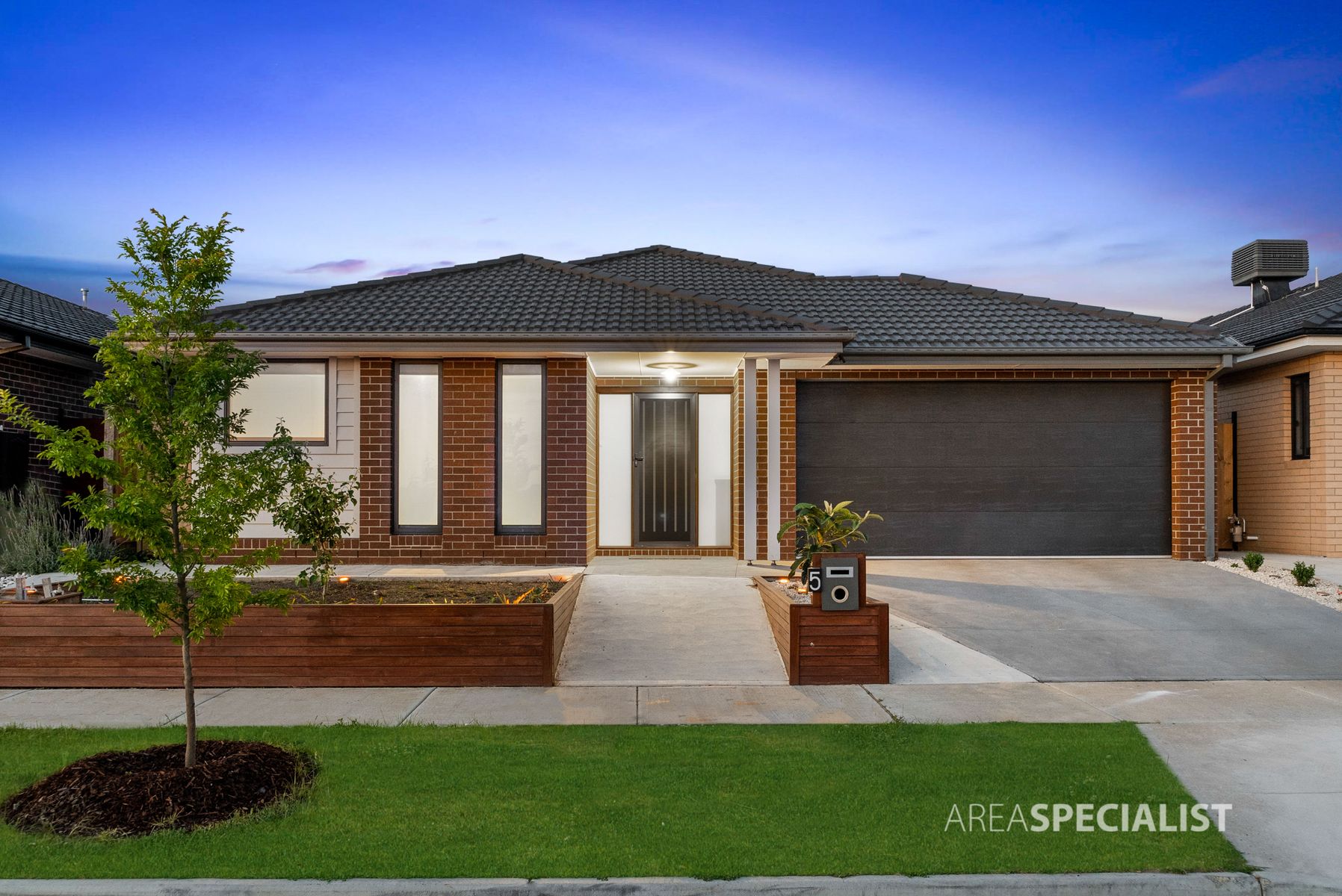 5 Plenitude Road, Tarneit, VIC 3029, Tarneit - Thumbnail 2