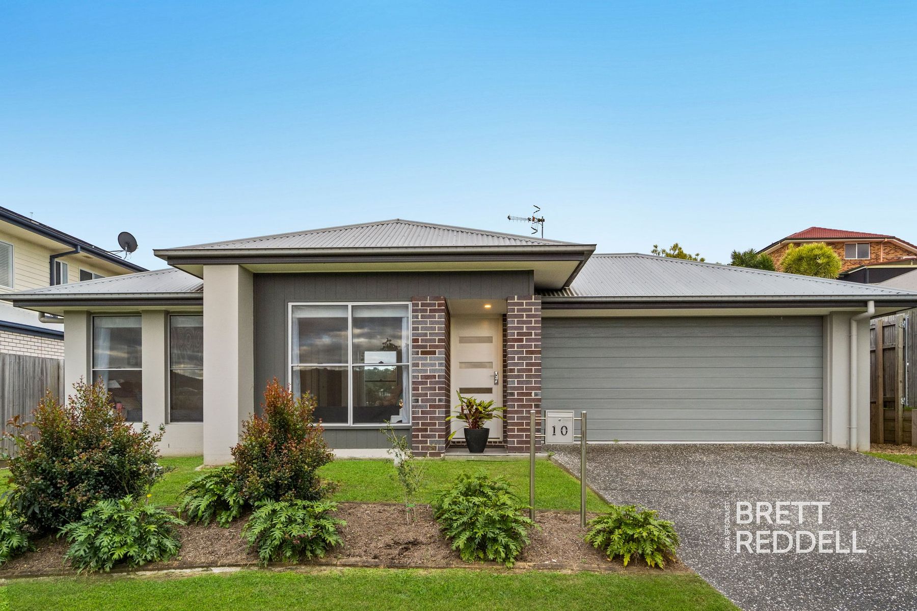 10 Meander Court, Ormeau Hills, QLD 4208, Ormeau Hills - Thumbnail 2