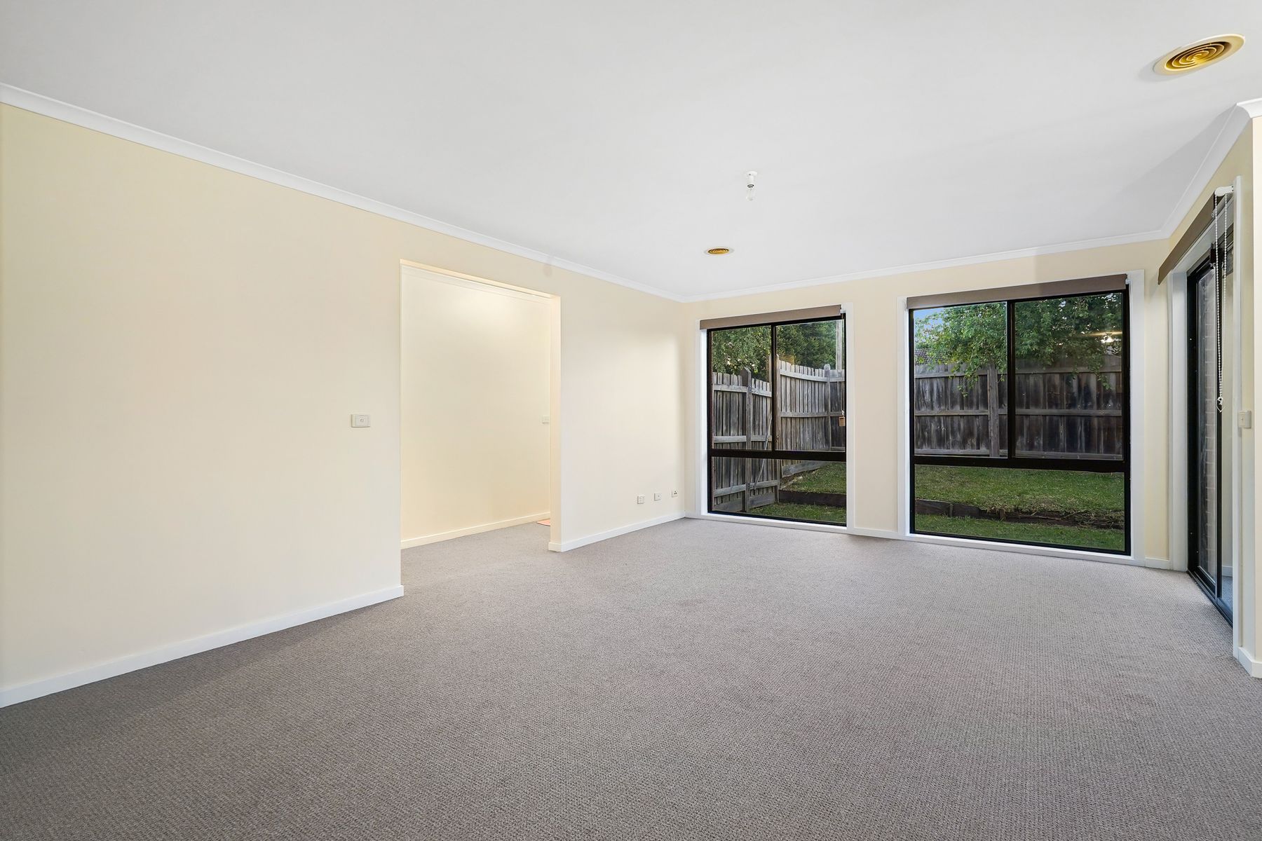 8/64, Dandenong - Thumbnail 4