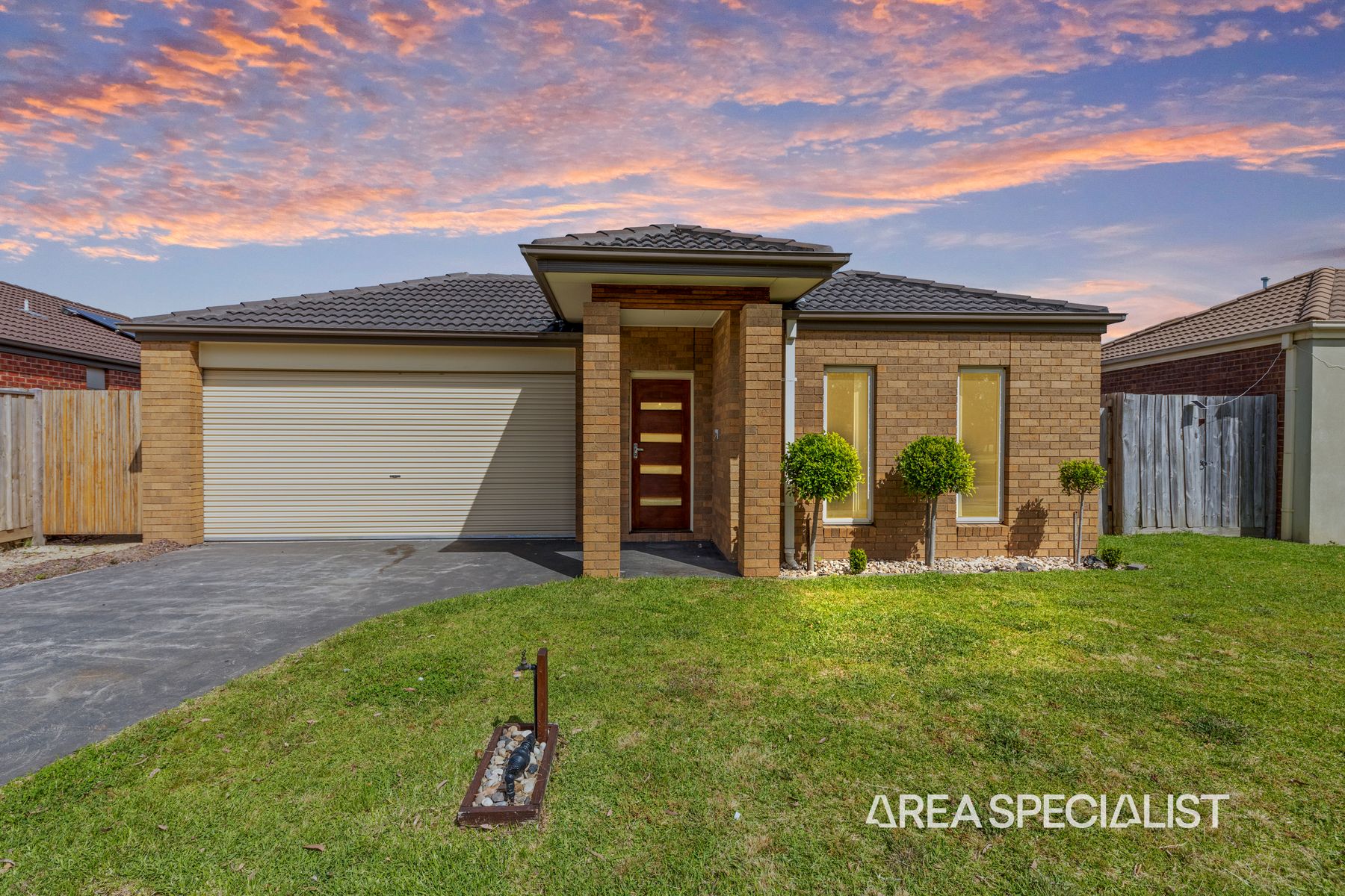 17 Azalea Avenue, Pakenham, VIC 3810, Pakenham - Thumbnail 2