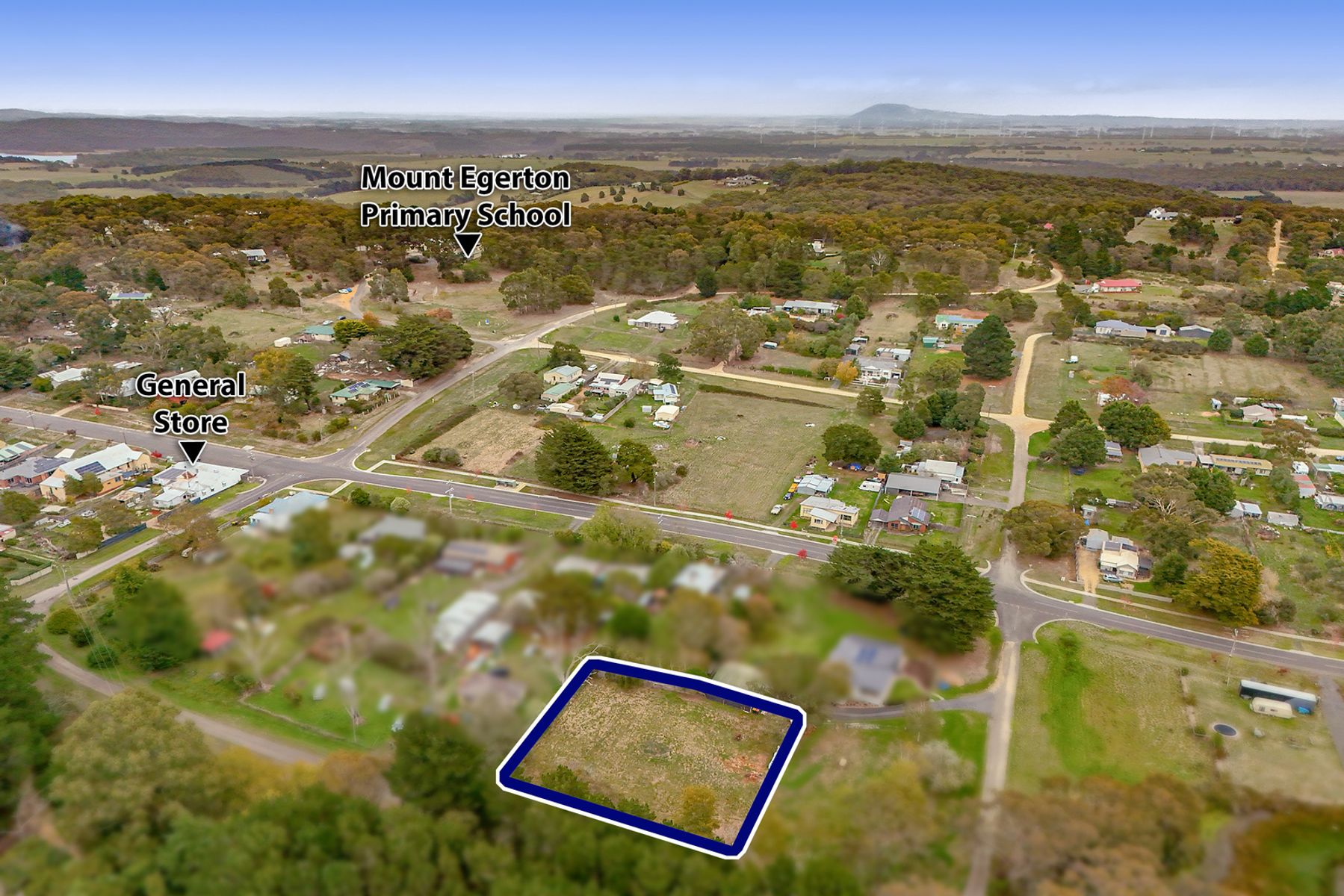 005 Open2view ID947978 16 Blackhorse Lane