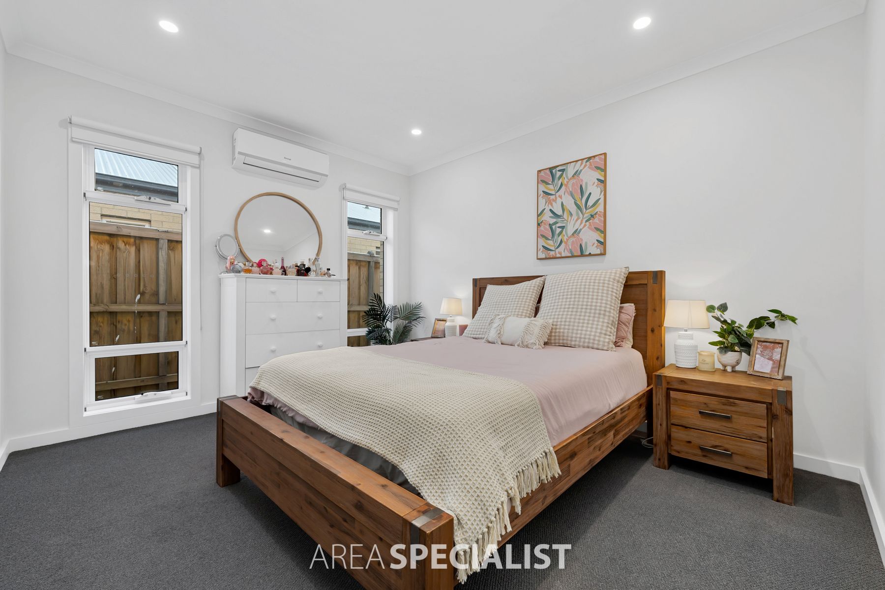 4 Hendrix Street, Cranbourne East, VIC 3977, Cranbourne East - Thumbnail 5
