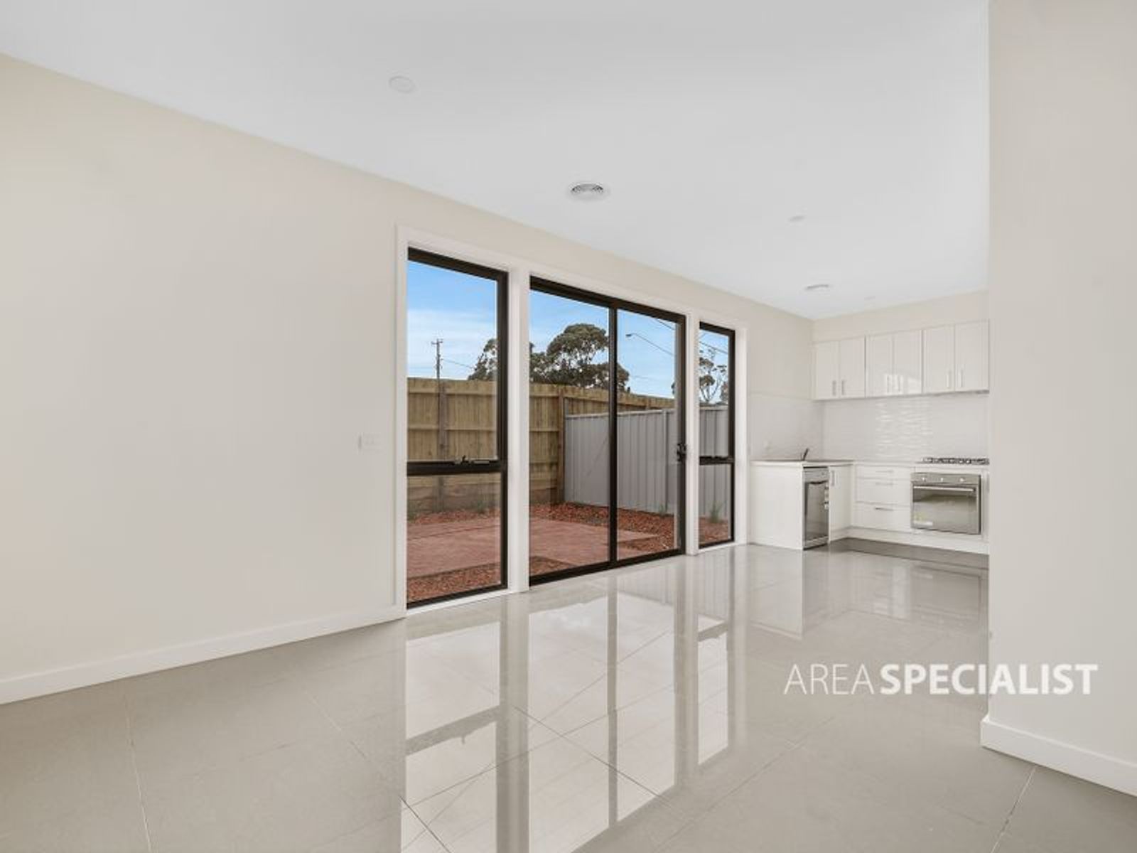 8 Winter Lane, Carrum Downs, Carrum Downs - Thumbnail 2