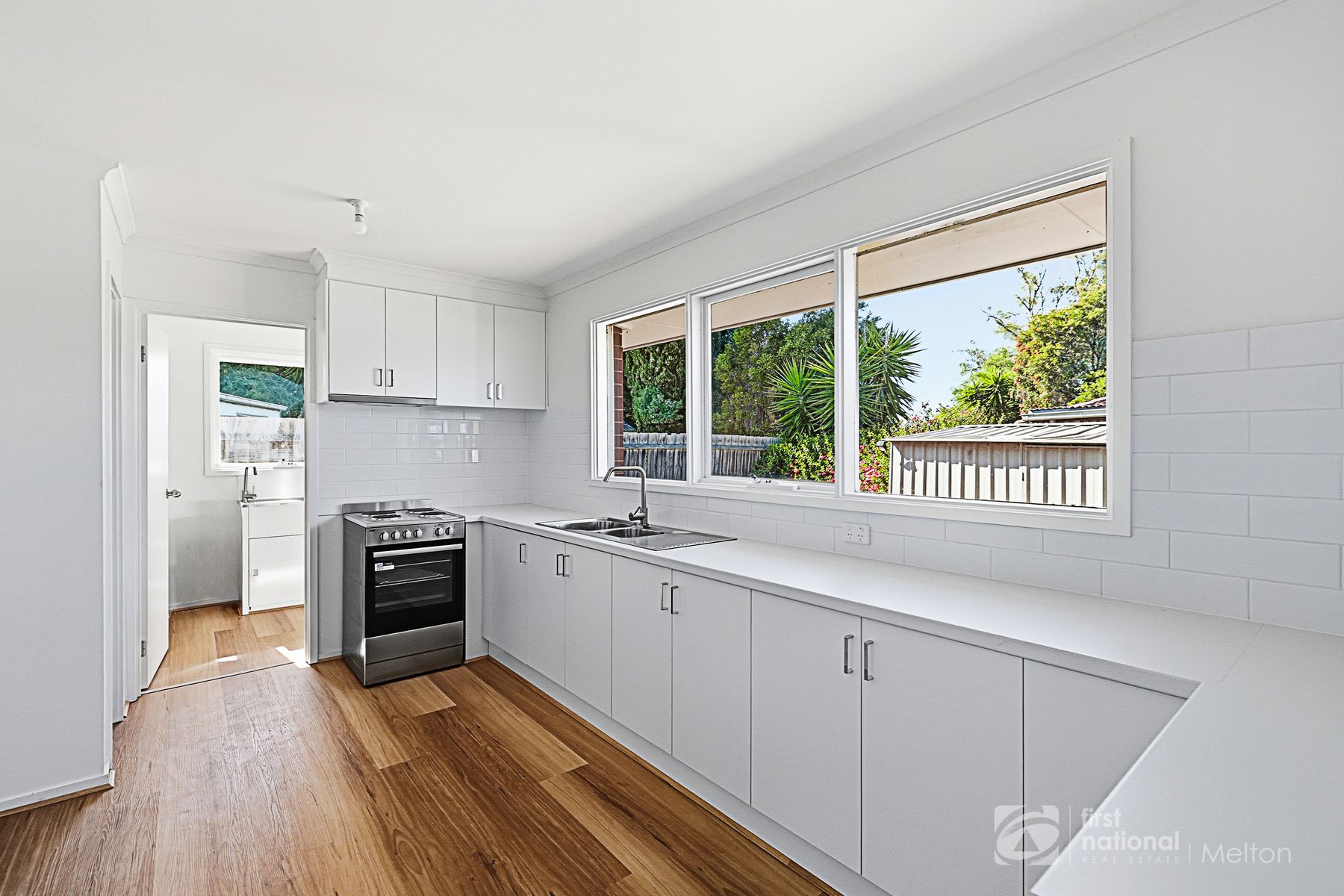 31 McDonald Street, Melton South VIC 3338, Melton South - Thumbnail 4