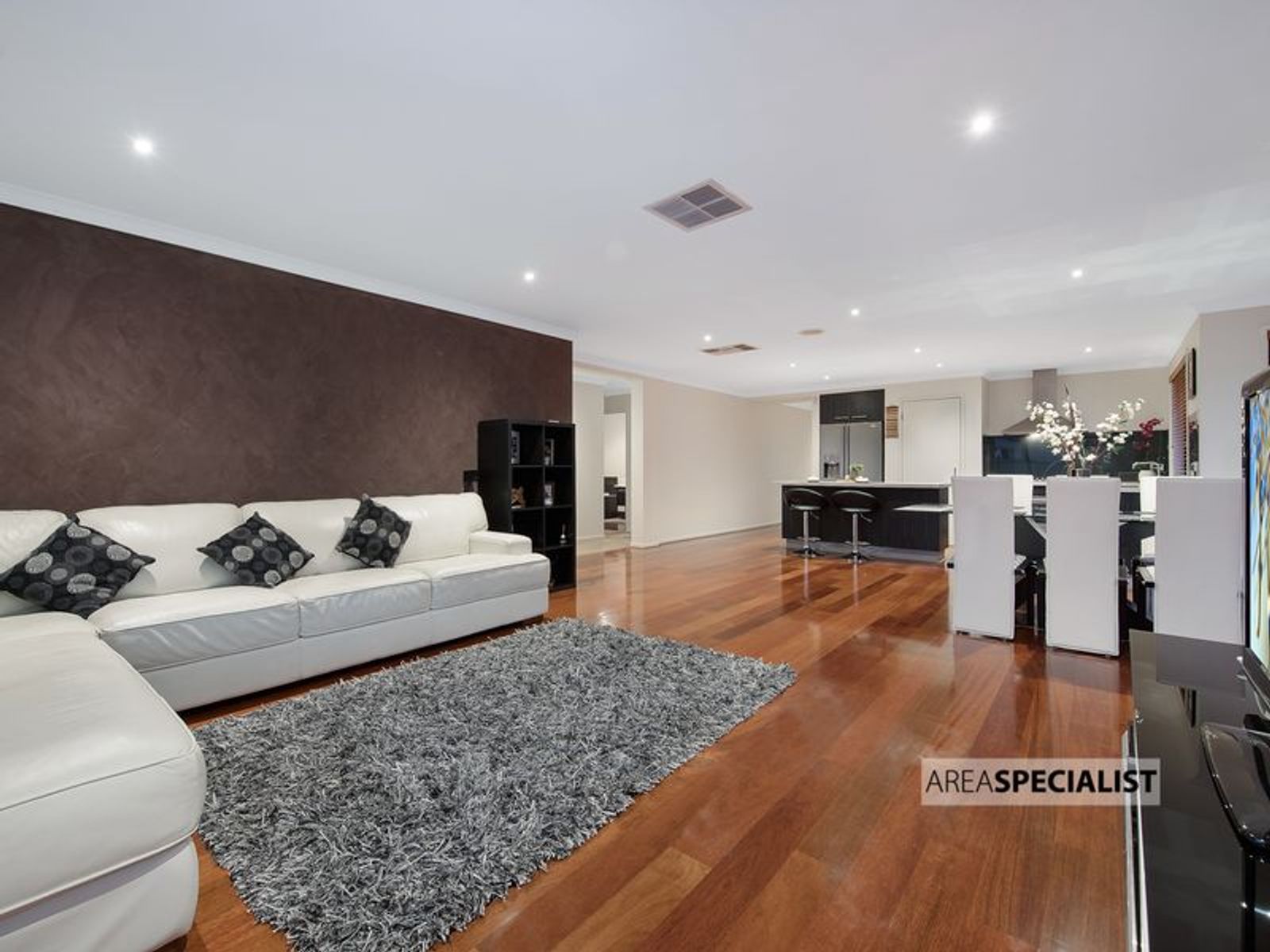 3 MONMOUTH ROAD, Cranbourne East, VIC 3977, Cranbourne East - Thumbnail 4