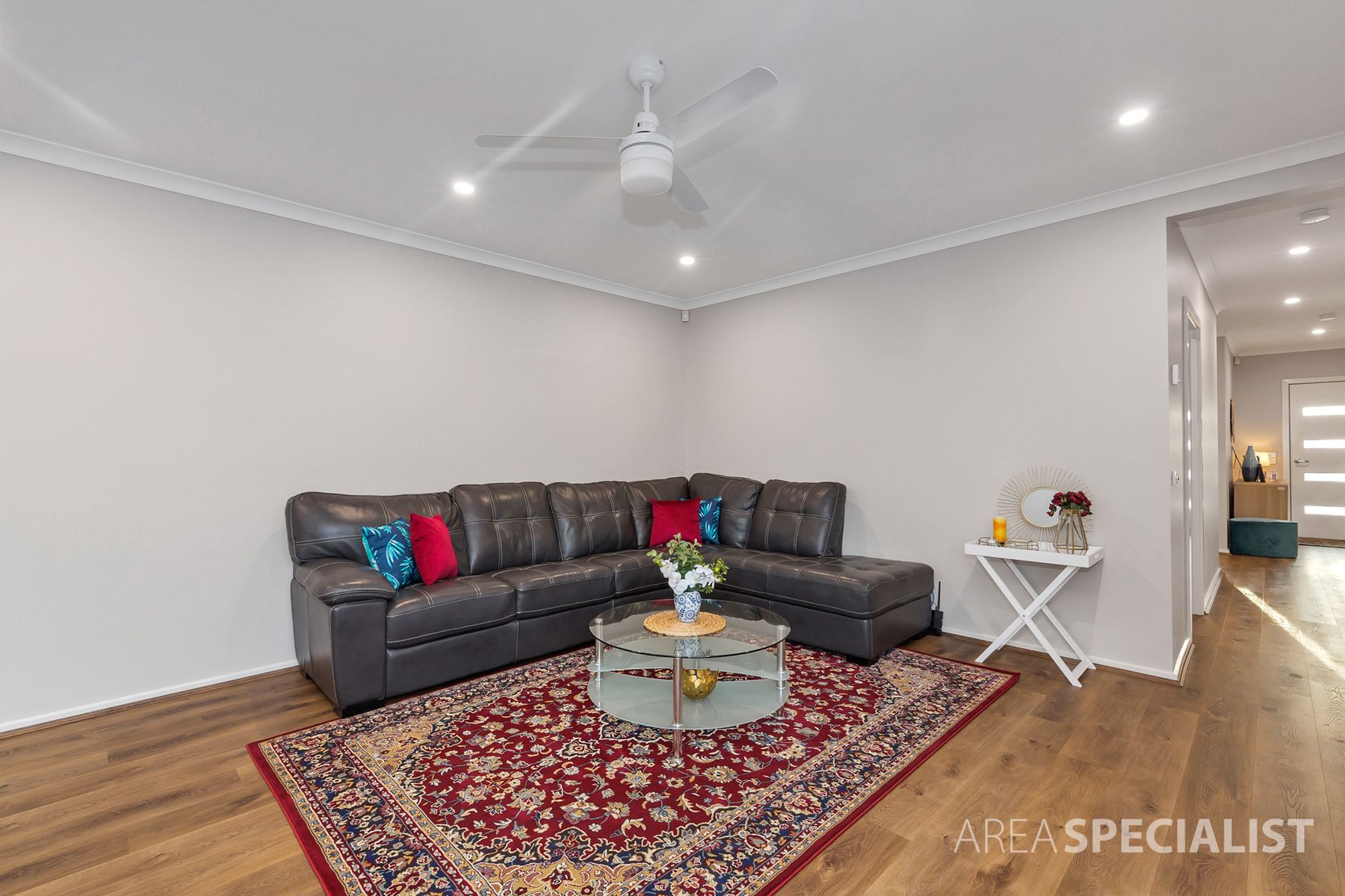 198 Wheelers Park Drive, Cranbourne North, VIC 3977, Cranbourne North - Thumbnail 2
