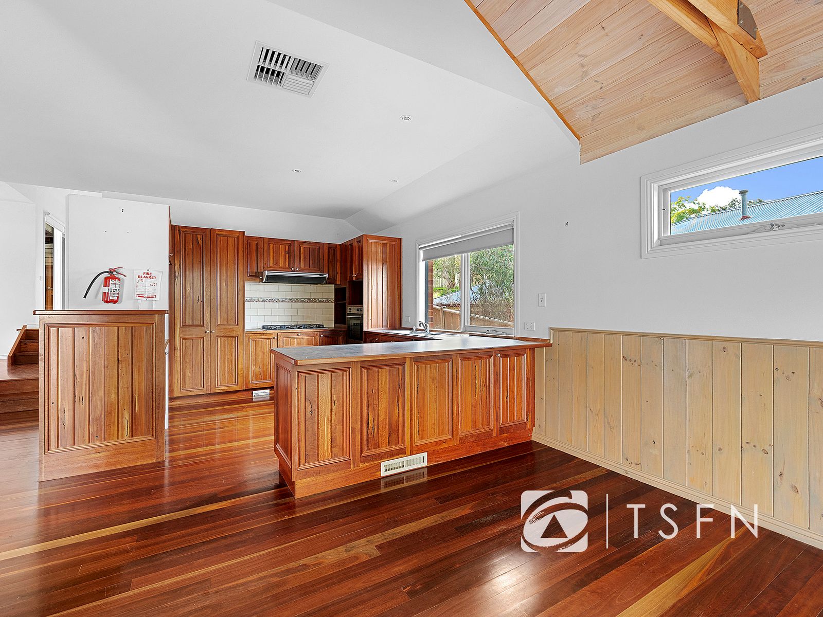 4 Samuel Court, Spring Gully VIC 3550, Spring Gully - Thumbnail 3