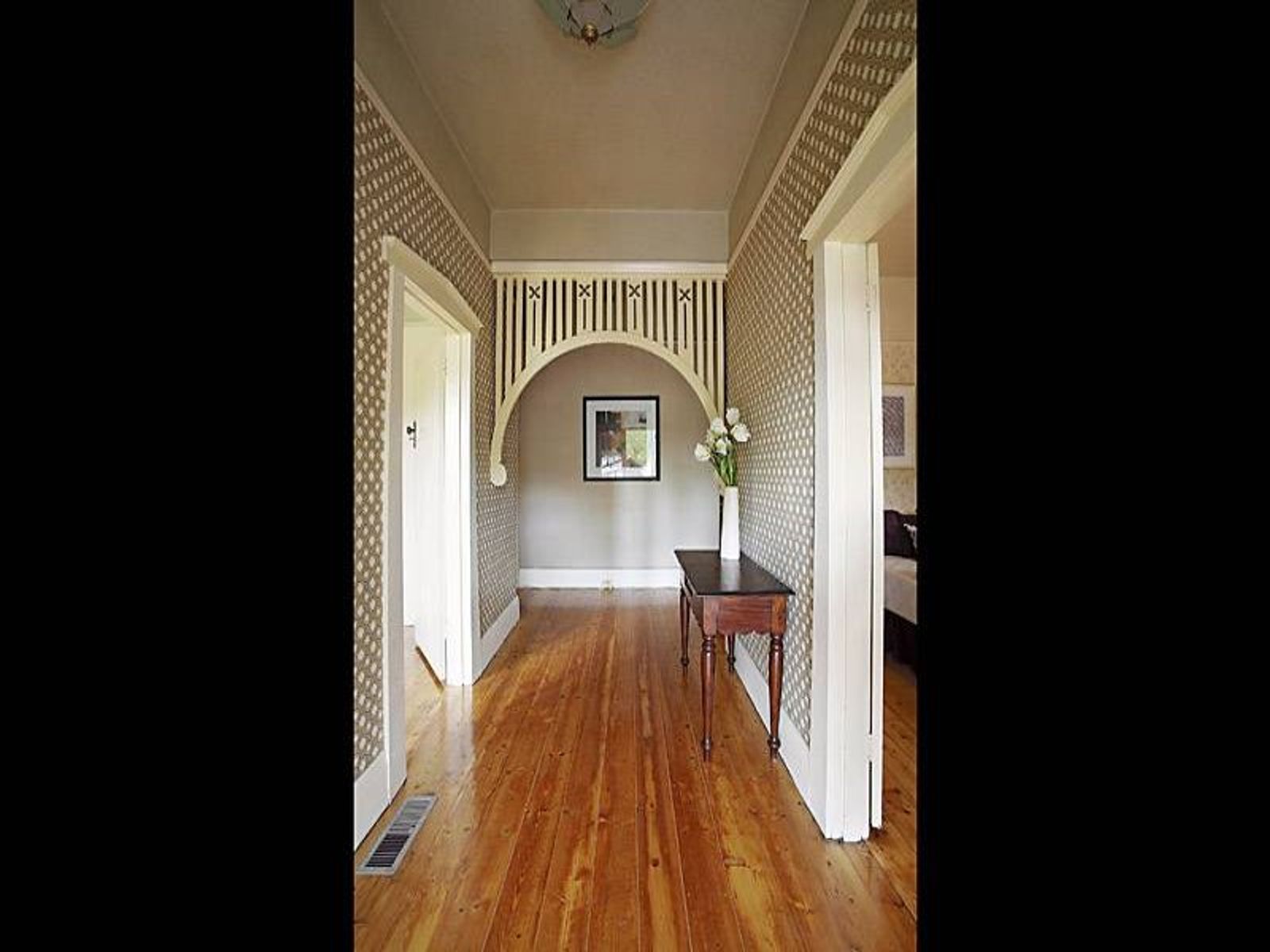 1 St Kinnord Street, Essendon - Thumbnail 7