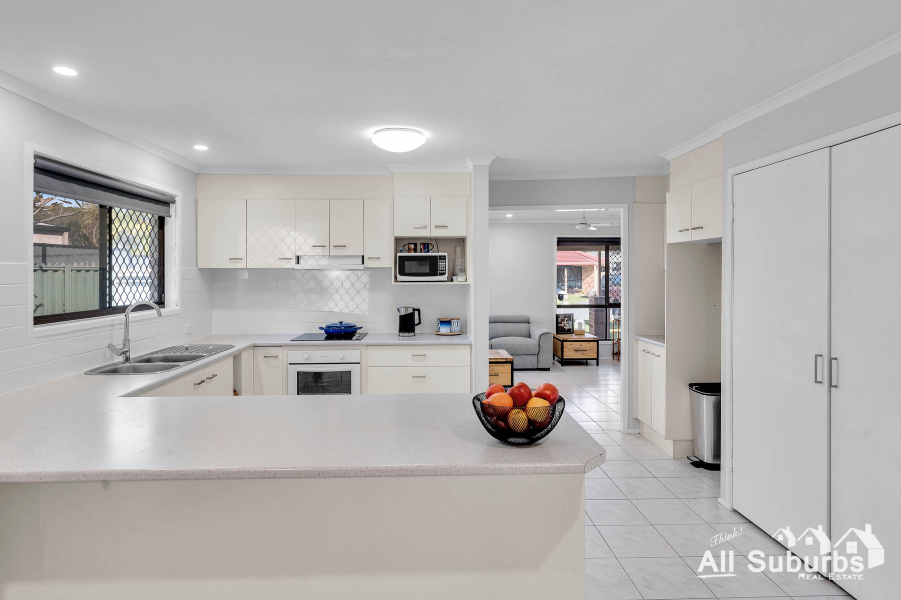5 Iona Court, Edens Landing QLD 4207, Edens Landing - Thumbnail 3