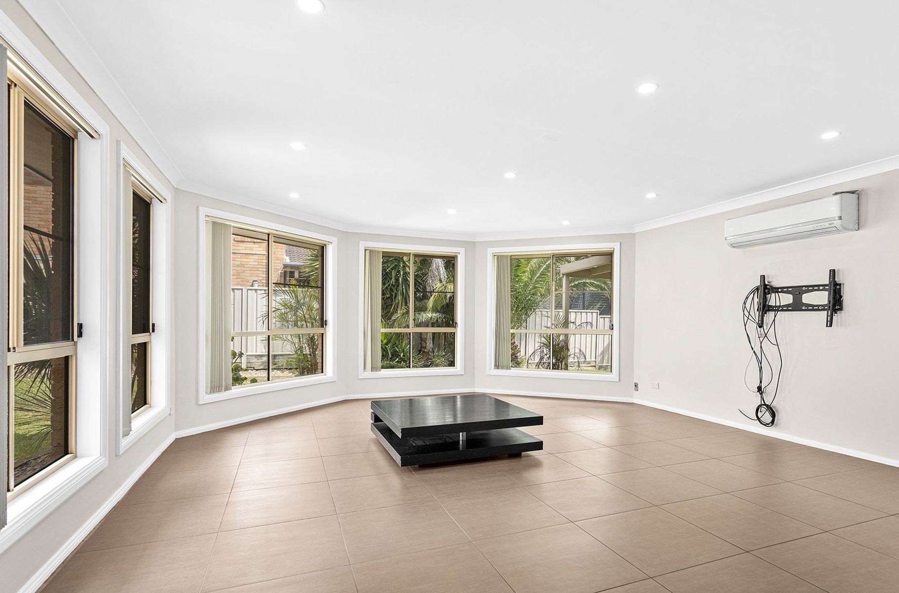 27 Denham Dr, Horsley NSW 2530, Horsley - Thumbnail 2