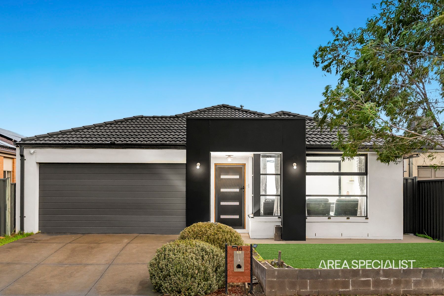 16 Garig Way, Tarneit VIC 3029, Tarneit - Image 1