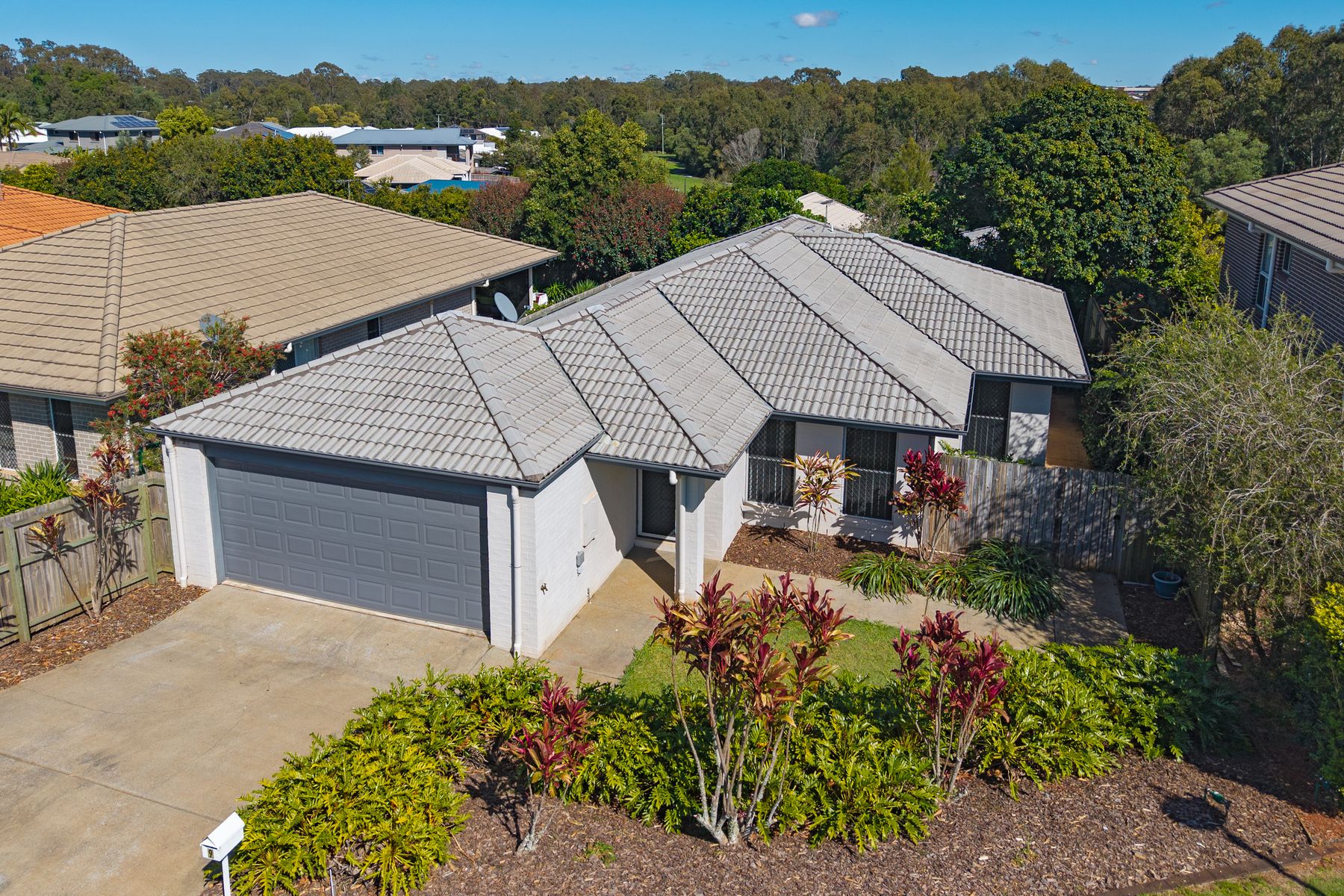 9 Tigerwood Place, Redland Bay QLD 4165 - Image 1