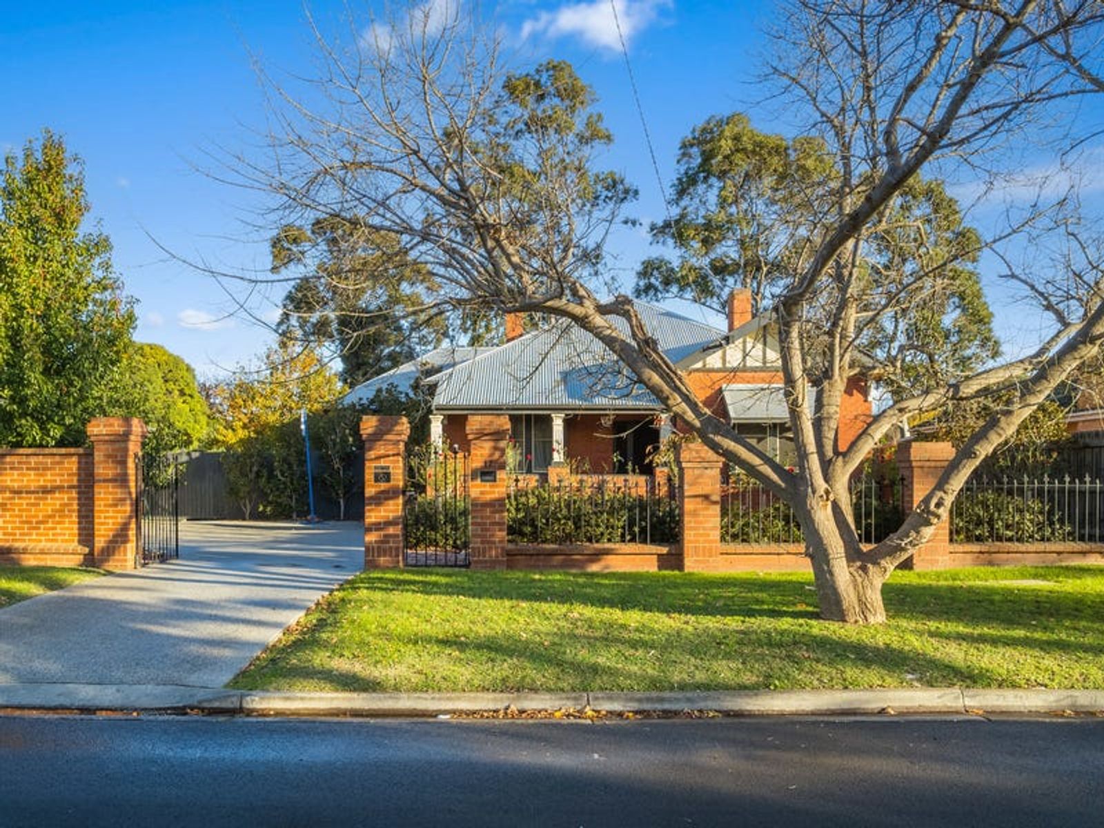 17 Simpson Street, Bacchus Marsh VIC 3340 - Image 1