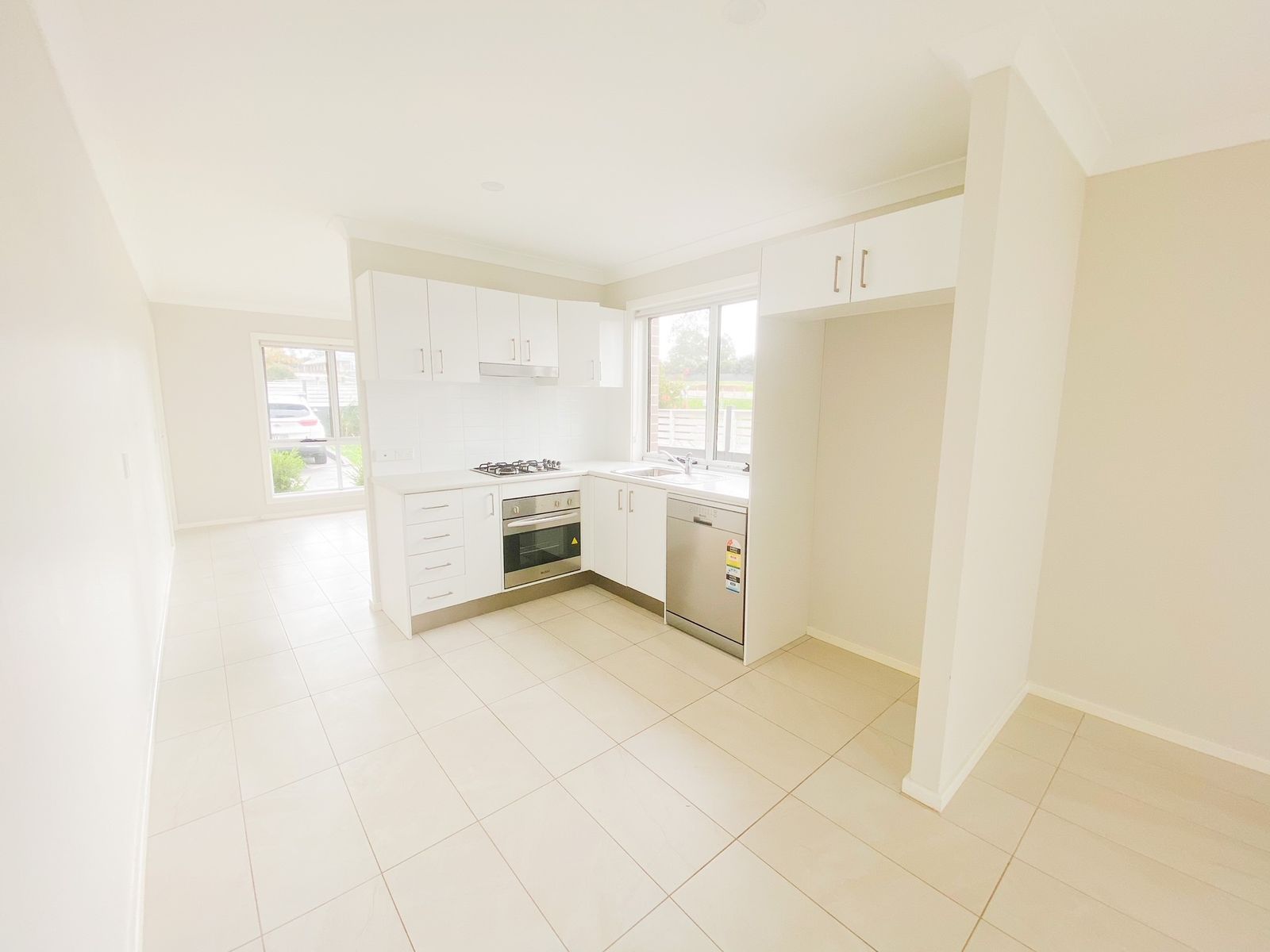 1/51 Warbler Avenue, Aberglasslyn NSW 2320, Aberglasslyn - Thumbnail 4