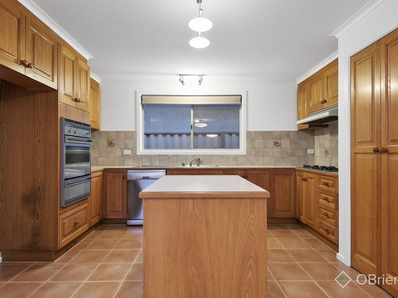 13 Samaher Court, Endeavour Hills, VIC 3802, Endeavour Hills - Thumbnail 4