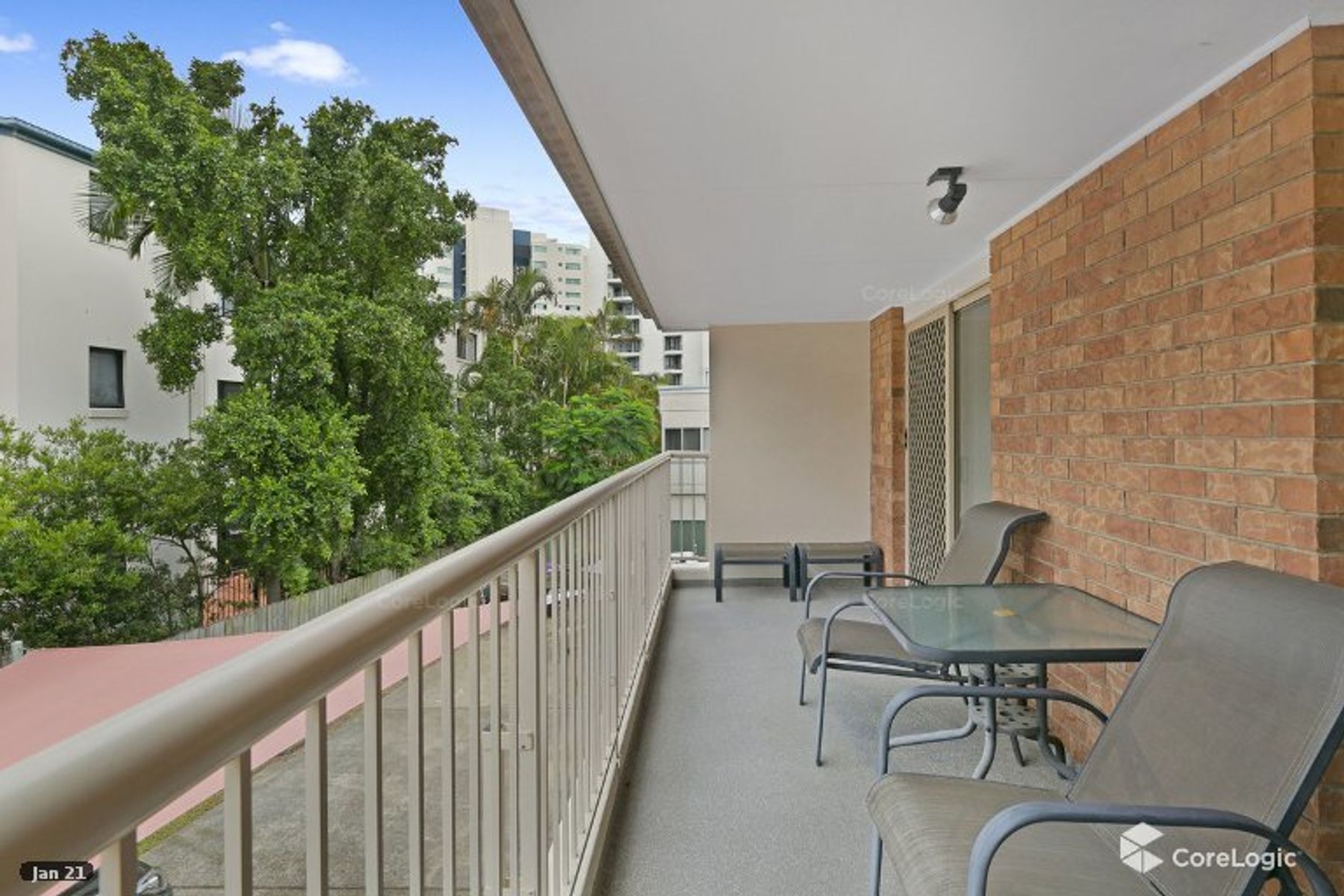 1/157 Frank Street, Labrador, QLD 4215, Labrador - Thumbnail 2
