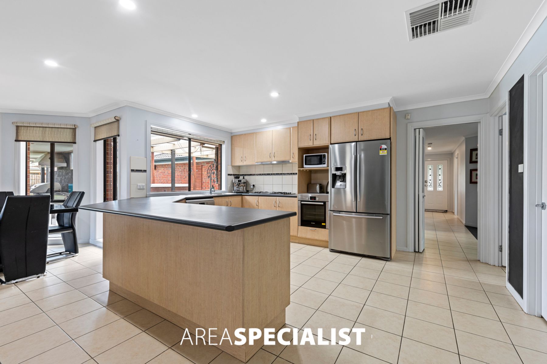 1 Mahogany Court, Pakenham, VIC 3810, Pakenham - Thumbnail 3