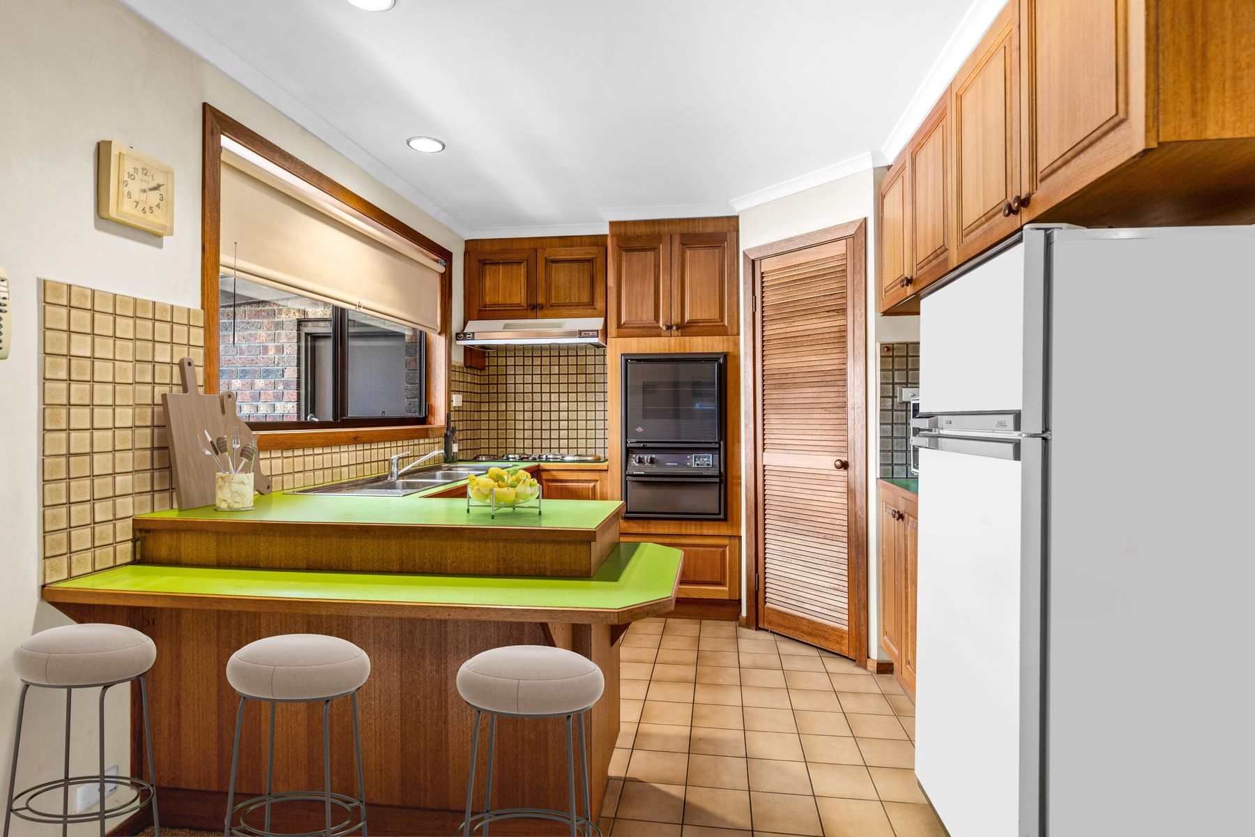 11 Jacqueline Close, Werribee VIC 3030, Werribee - Thumbnail 3