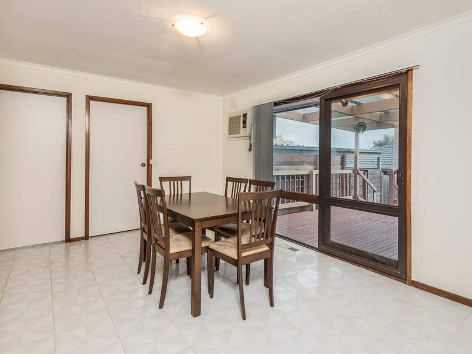12 Nyora Close, Endeavour Hills, VIC 3802, Endeavour Hills - Thumbnail 4