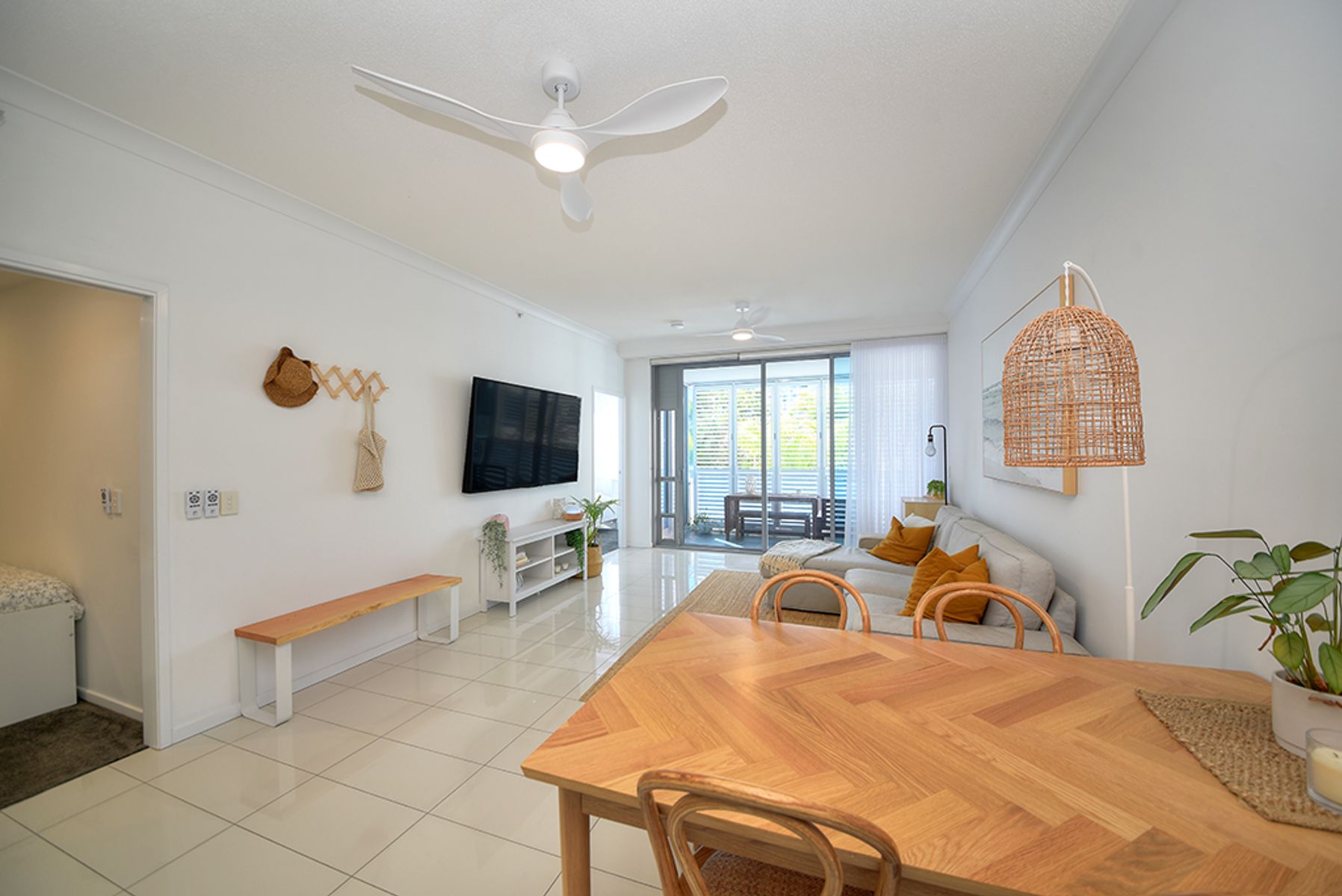 320/19 Imperial Parade, Labrador, QLD 4215, Labrador - Thumbnail 6