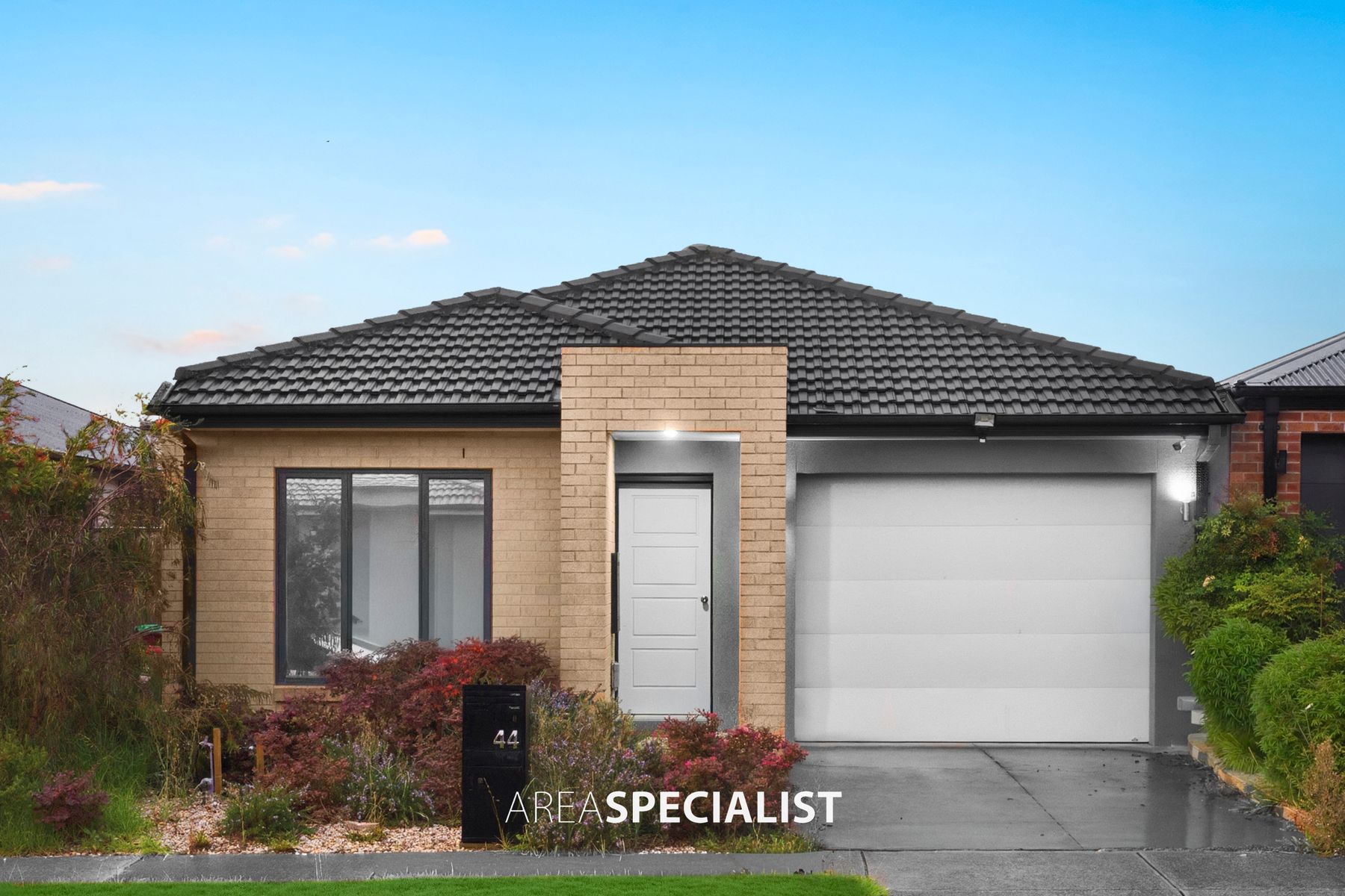 44 Moroak Crescent, Clyde North, Clyde North - Thumbnail 3