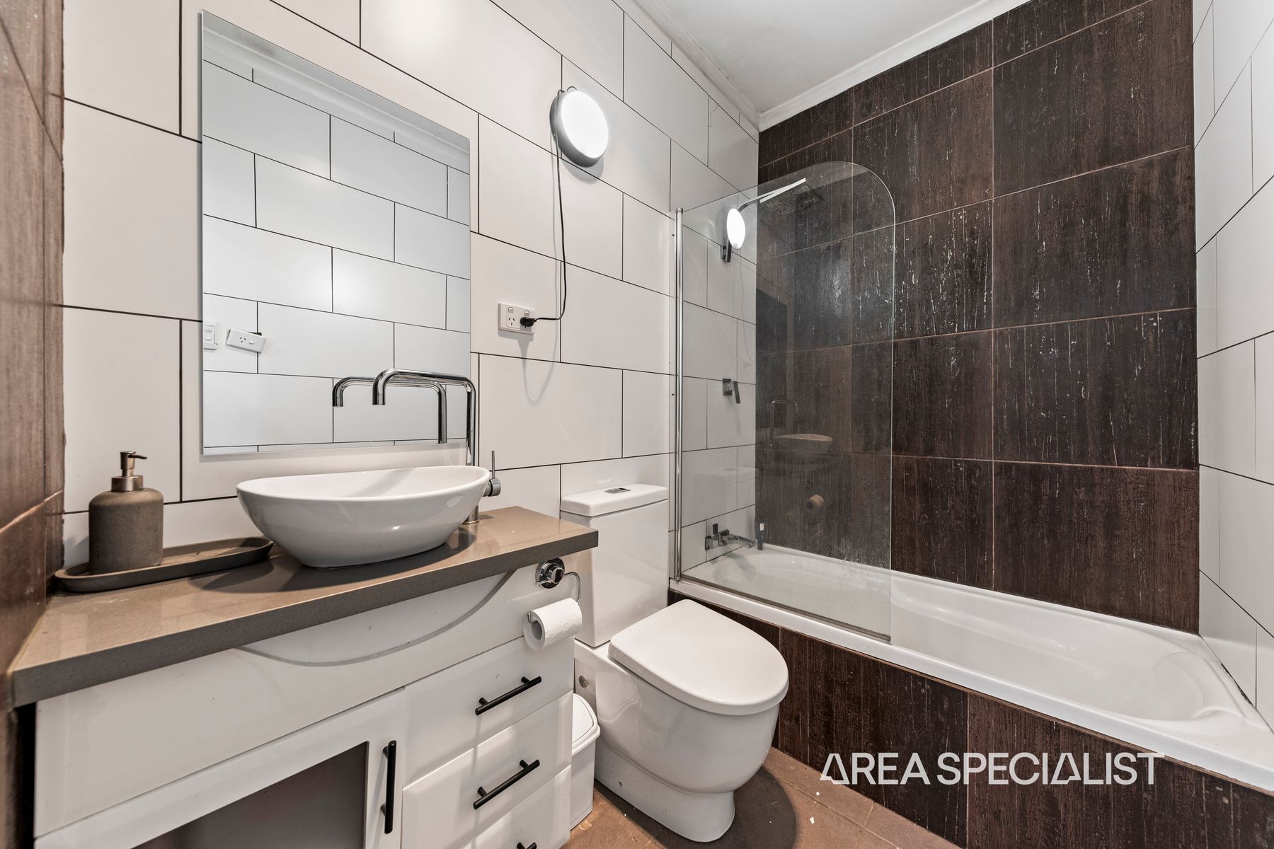 1 Maughan Road, Koo Wee Rup, Koo Wee Rup - Thumbnail 7