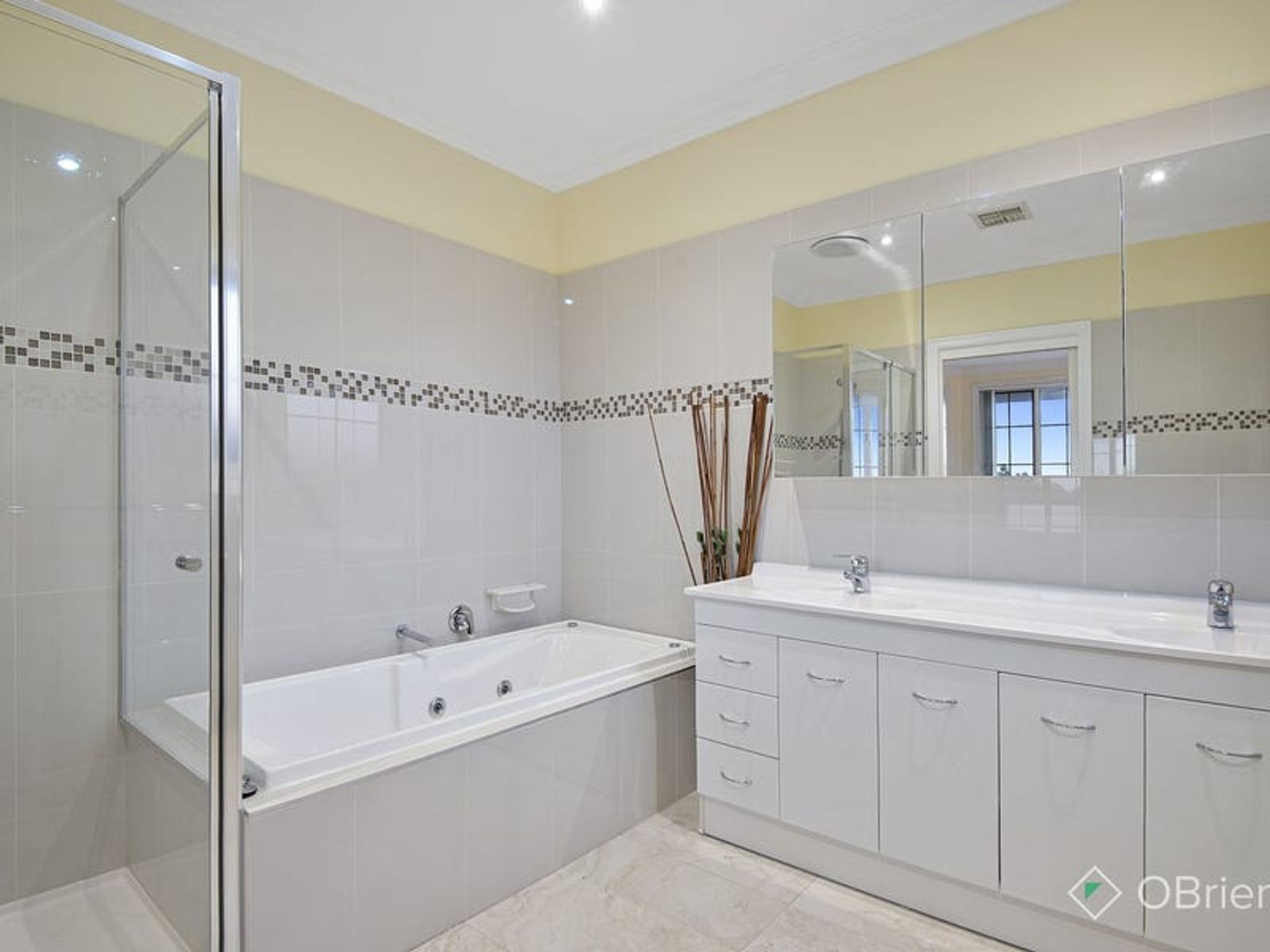 12 Georgette Crescent, Endeavour Hills, VIC 3802, Endeavour Hills - Thumbnail 7