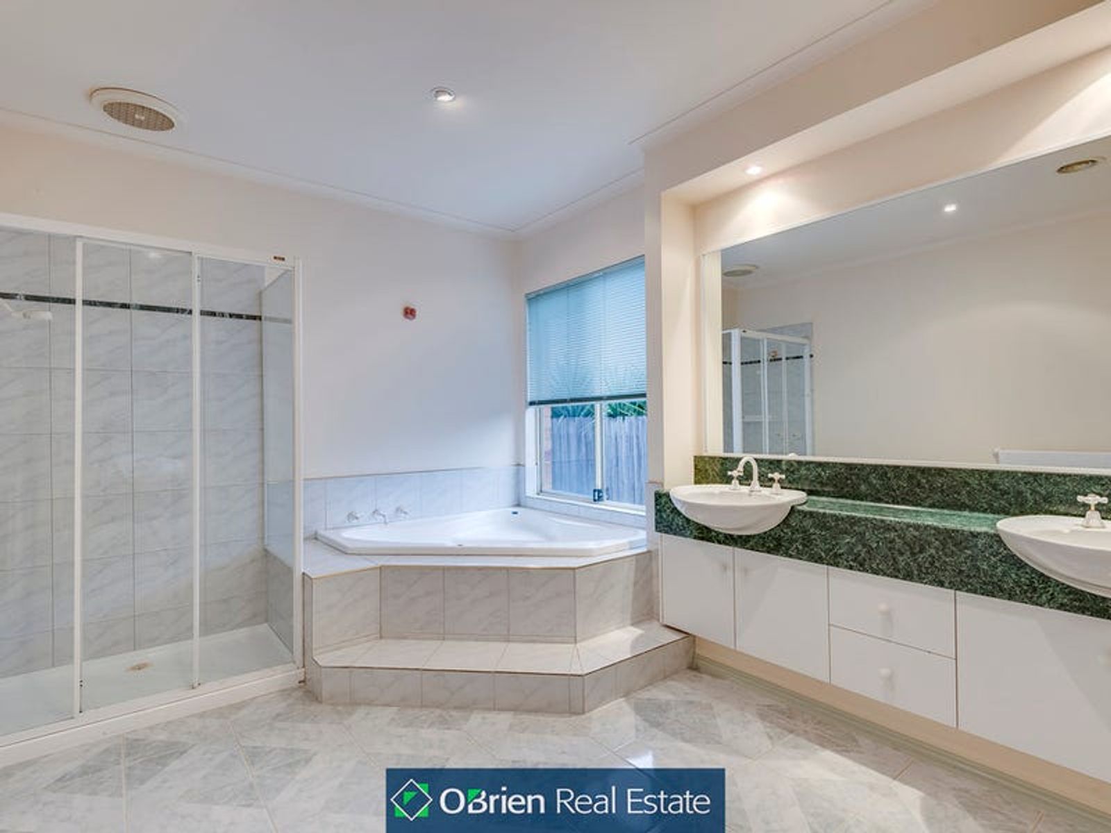 9 Charlton Court, Endeavour Hills, VIC 3802, Endeavour Hills - Thumbnail 5