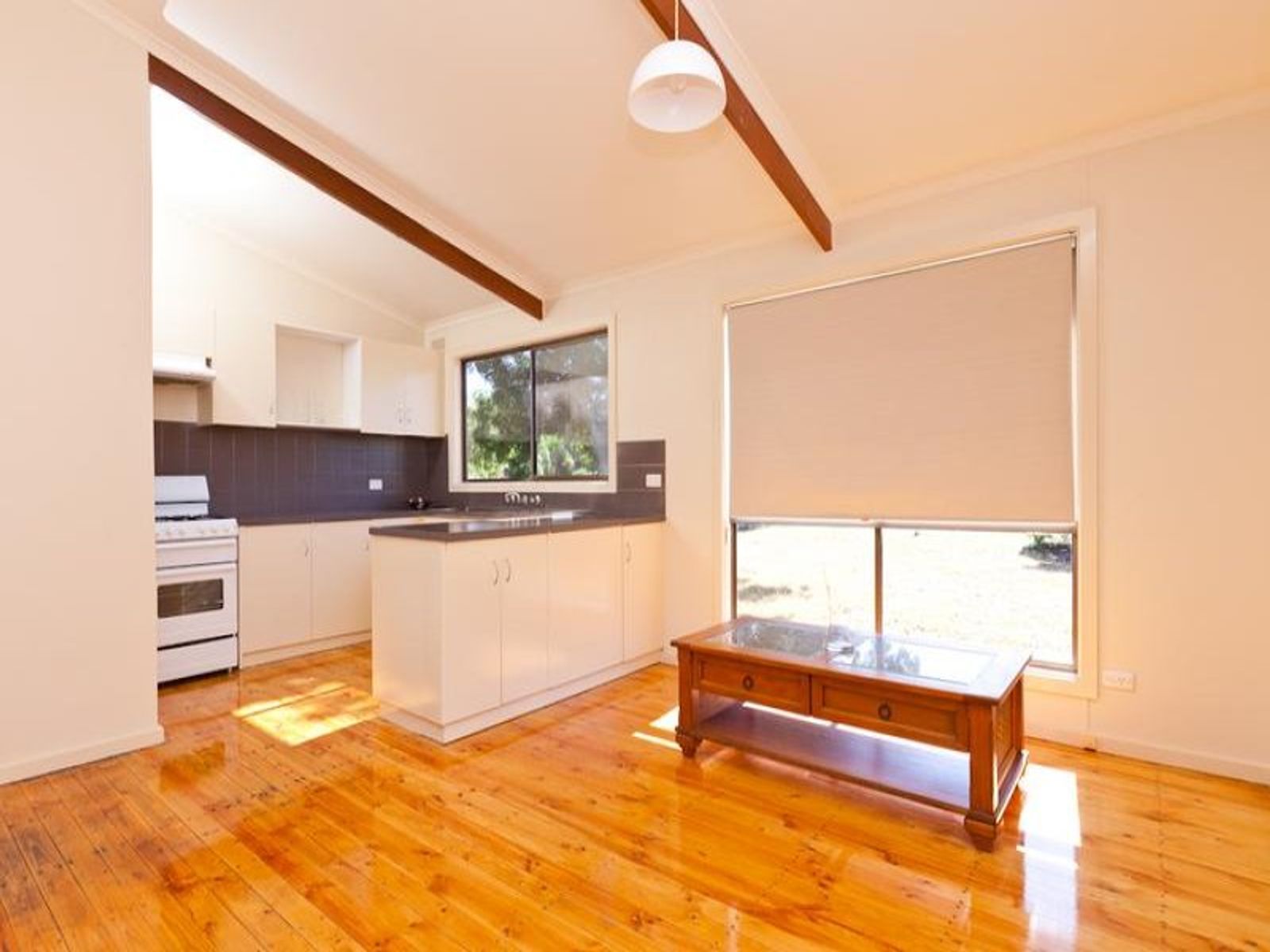 687 Cureton Avenue, Nichols Point - Thumbnail 5