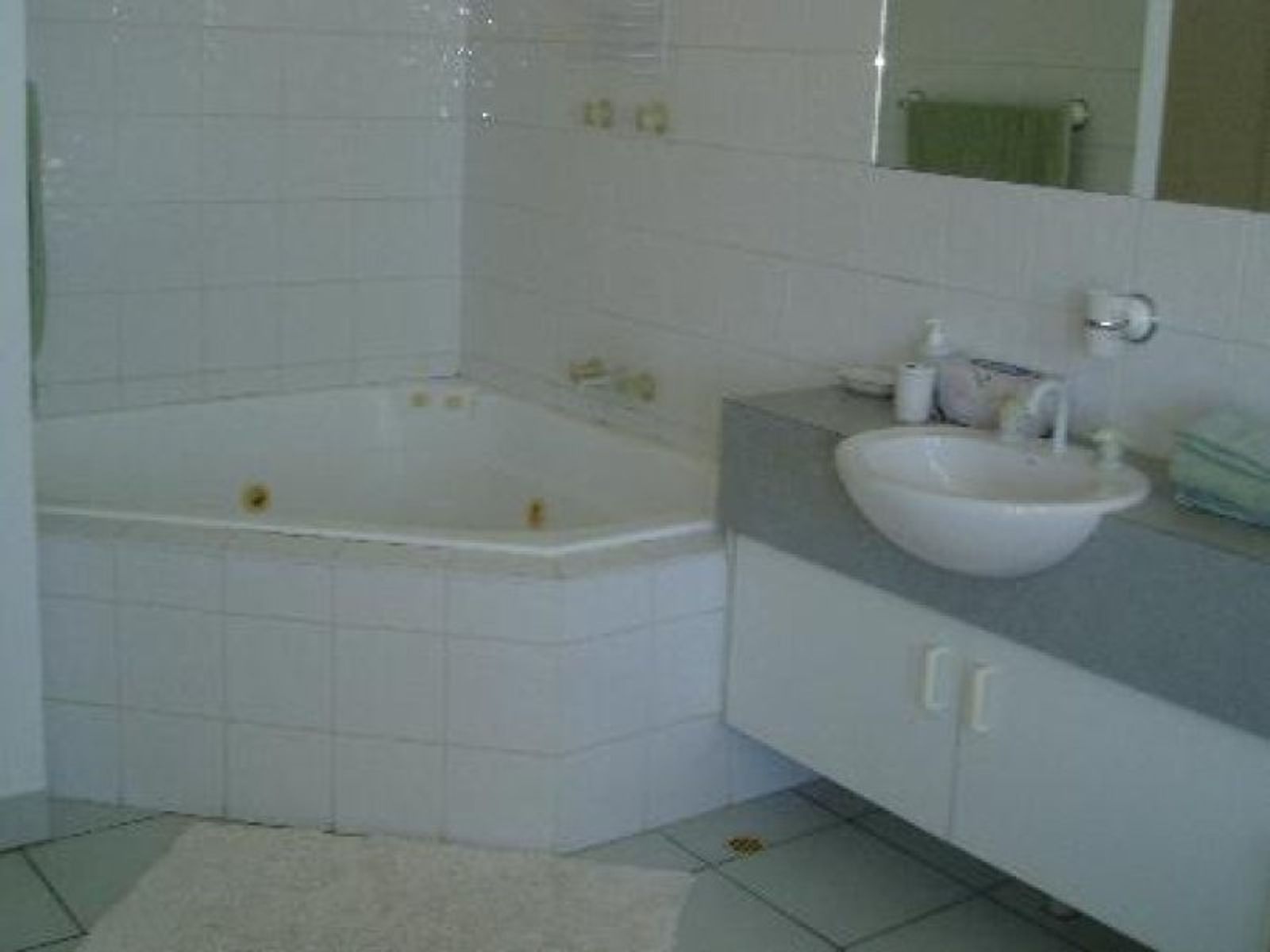 154/21 Cavenagh Street, Darwin City NT 0800, Darwin City - Thumbnail 2