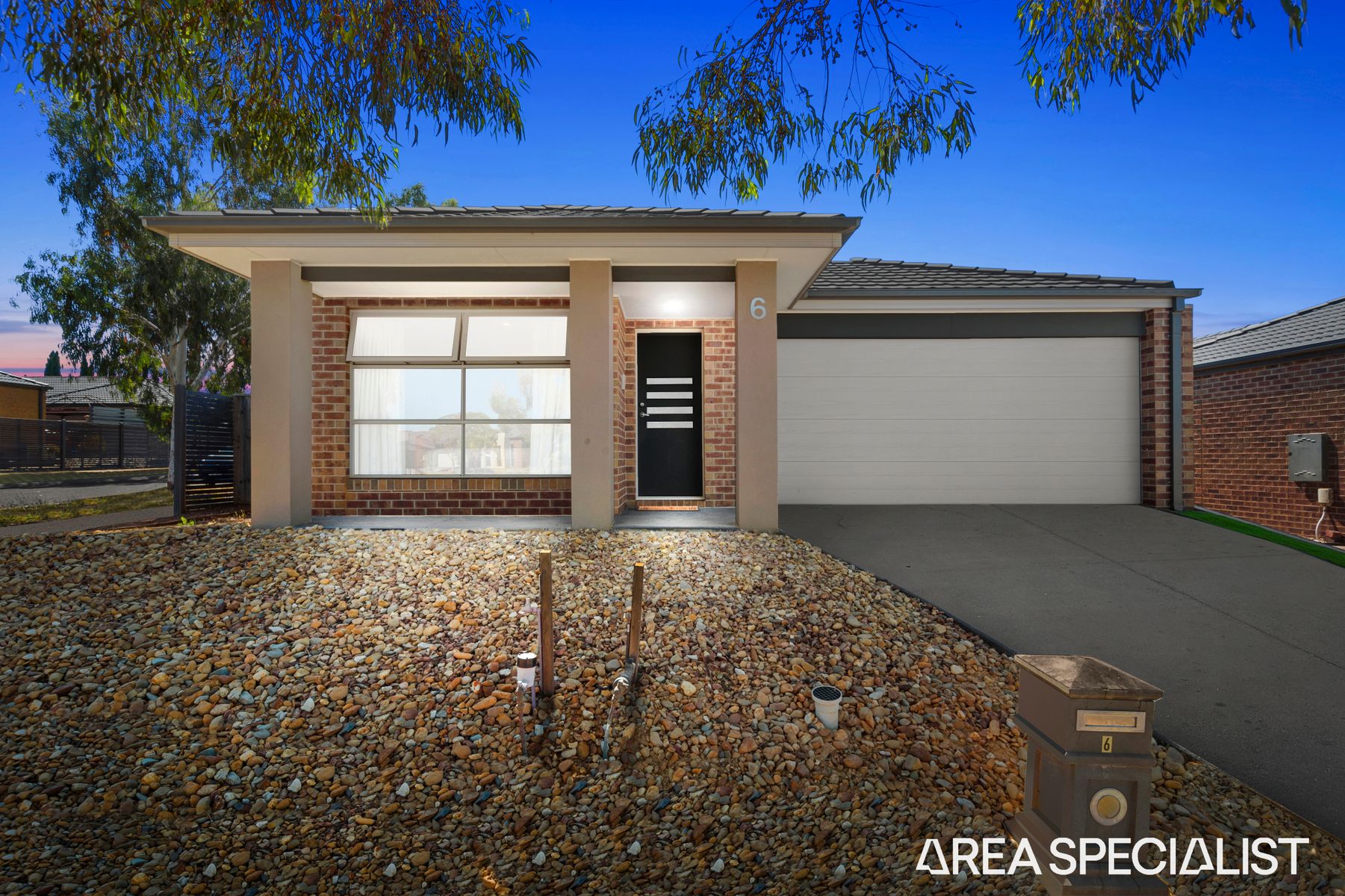 6 Sherford Way, Melton South, VIC 3338, Melton South - Thumbnail 2