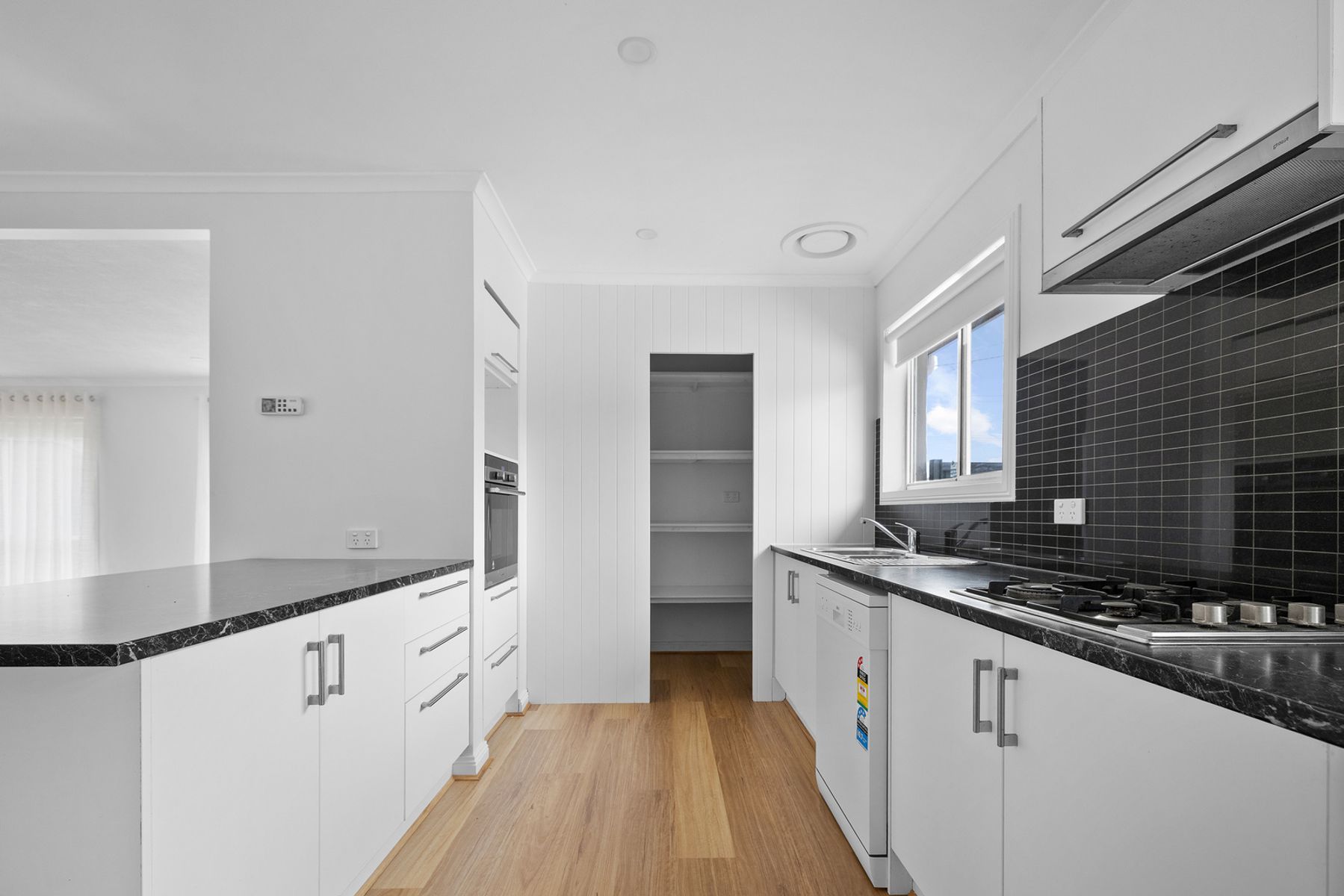 27 Grey Street, Darley VIC 3340, Darley - Thumbnail 3