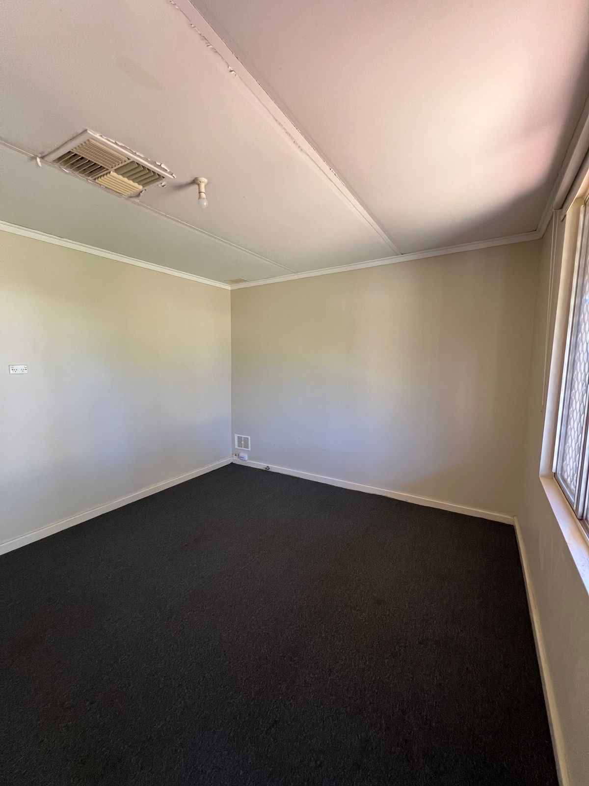 8 Boundary Street, South Kalgoorlie WA 6430, South Kalgoorlie - Thumbnail 3