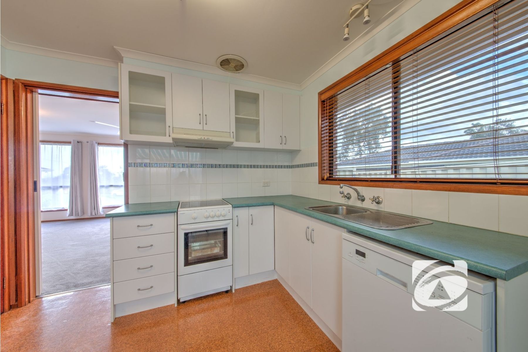 3/8-9 Kevis Court, Garfield VIC 3814, Garfield - Thumbnail 2