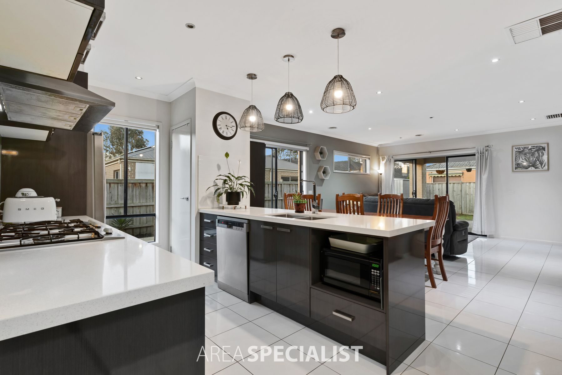 14 Davenport Crescent, Cranbourne West, VIC 3977, Cranbourne West - Thumbnail 3