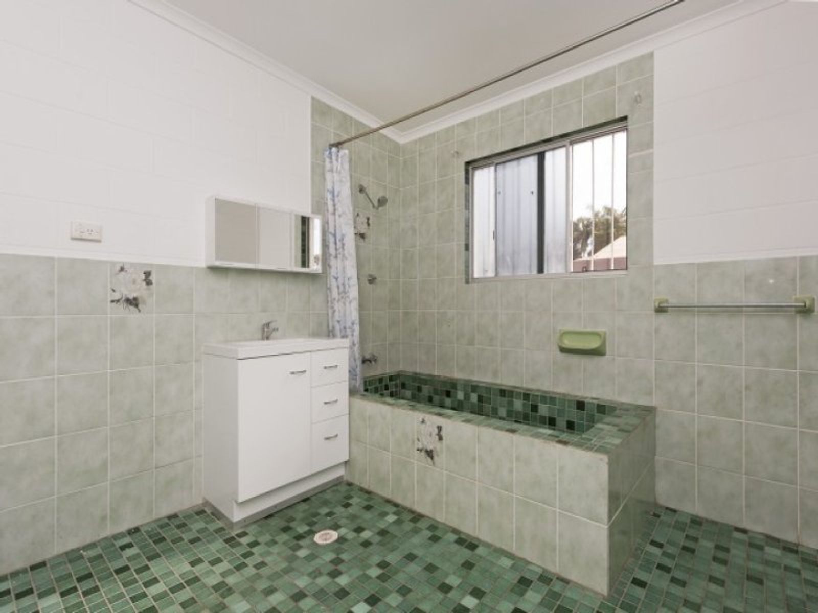 14 Tiwi Gardens, Tiwi NT 0810, Tiwi - Thumbnail 8