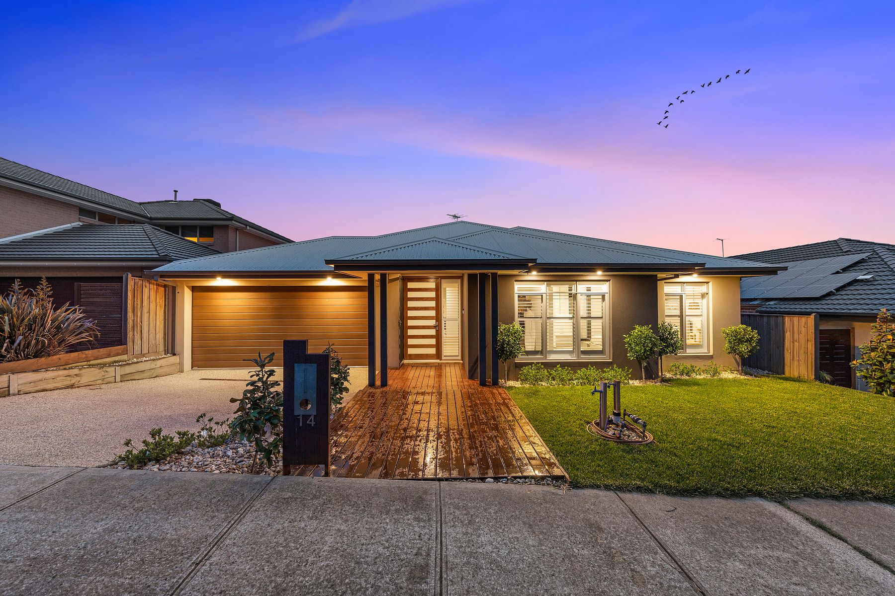 14 Grattan Way, Pakenham, VIC 3810, Pakenham - Thumbnail 2