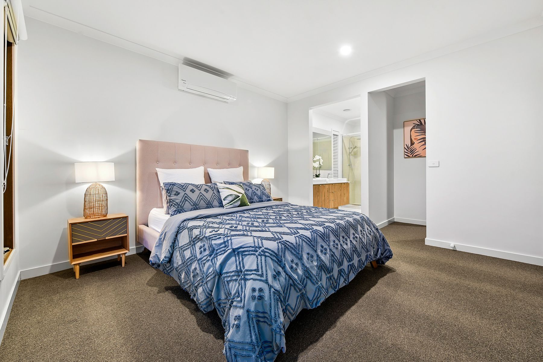 2 Mapleshade Avenue, Clyde North, VIC 3978, Clyde North - Thumbnail 4
