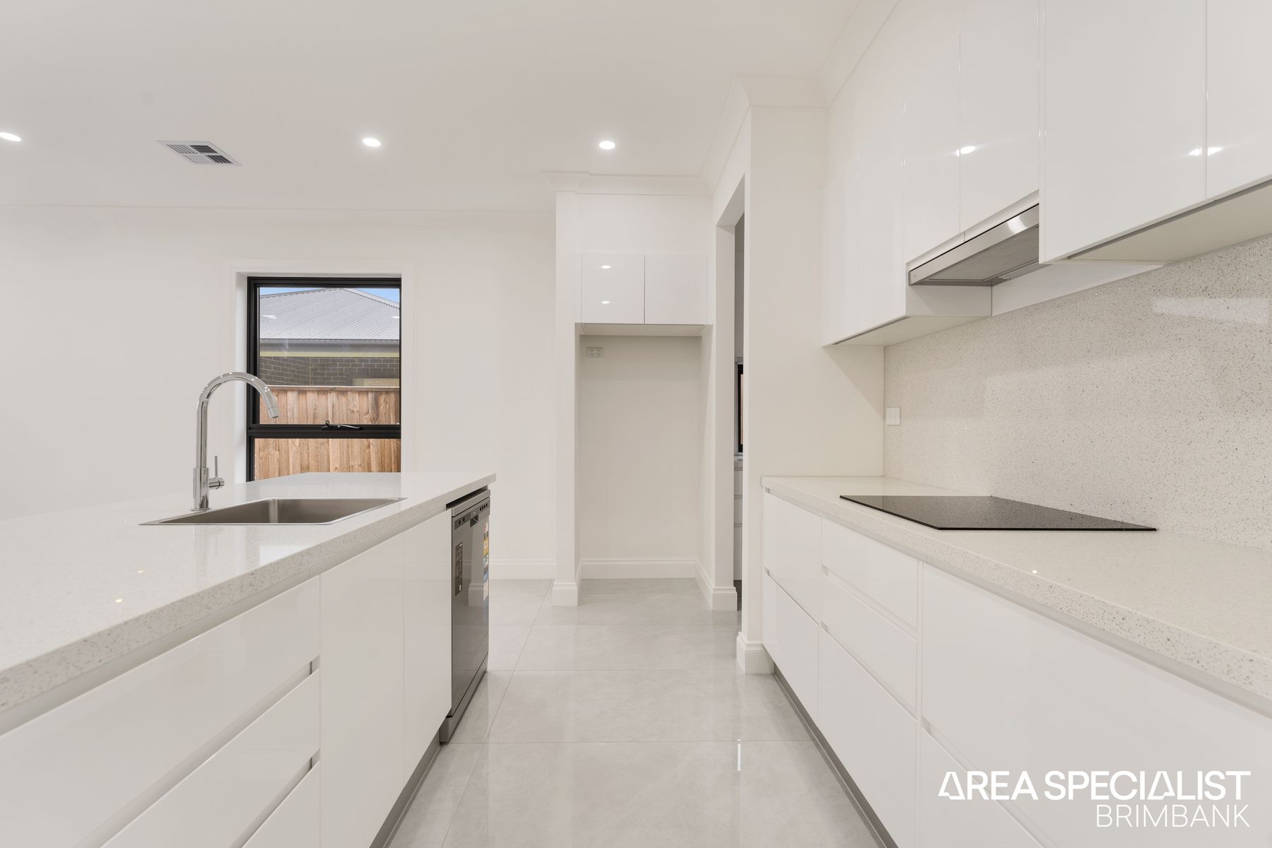 42 Adenmore Circuit, Deanside, Deanside - Thumbnail 4