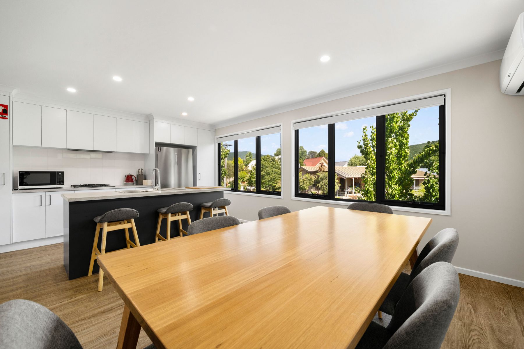 1/4 Butler Court, Bright VIC 3741, Bright - Thumbnail 5