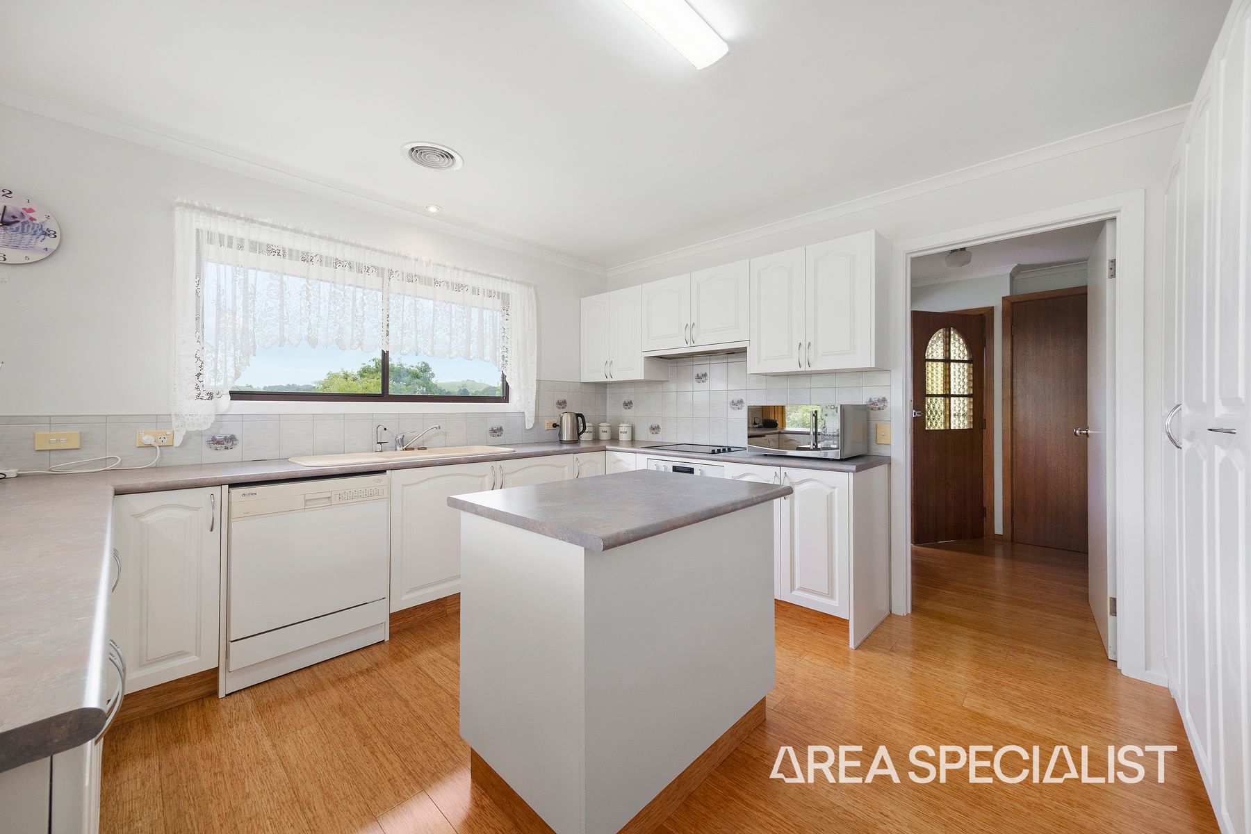 10 Bena Road, Korumburra, VIC 3950, Korumburra - Thumbnail 8