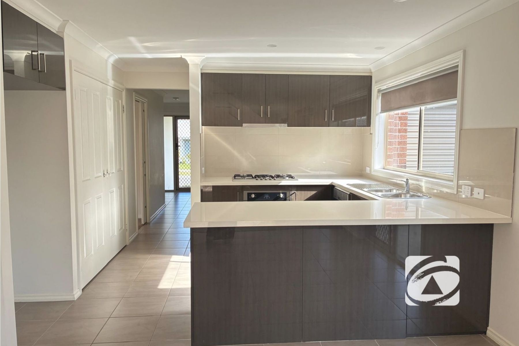 70 Swindale Way, Clyde North VIC 3978, Clyde North - Thumbnail 3